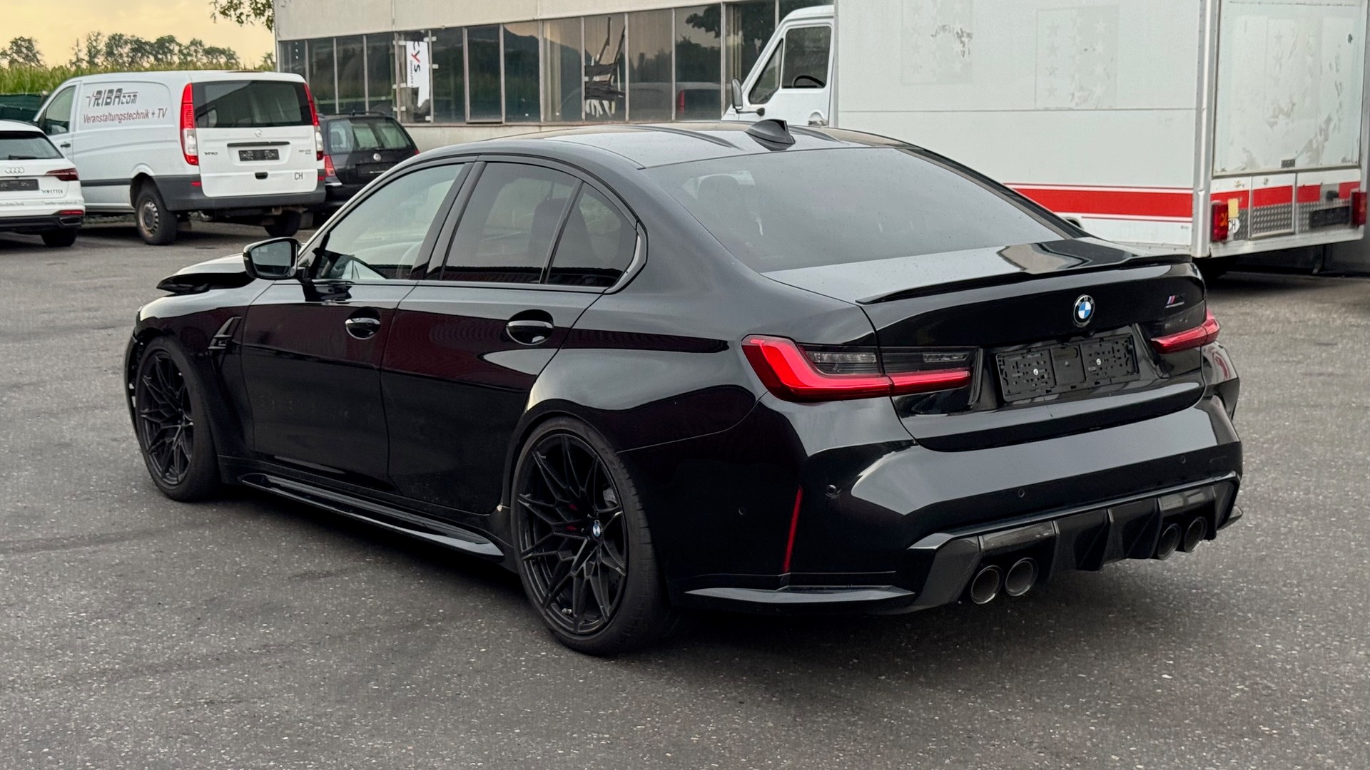 BMW M3 Competition-image-6