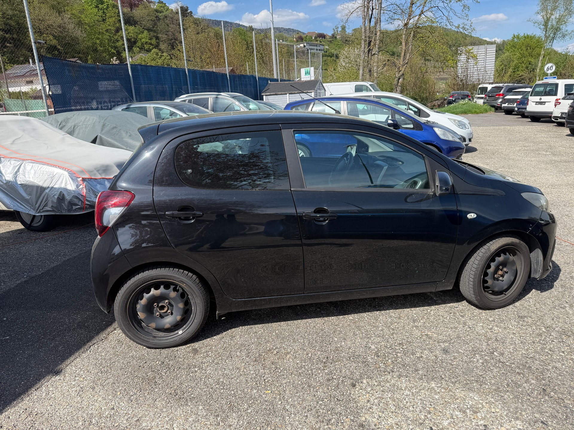 PEUGEOT 108 1.2 VTi Féline Top-image-5