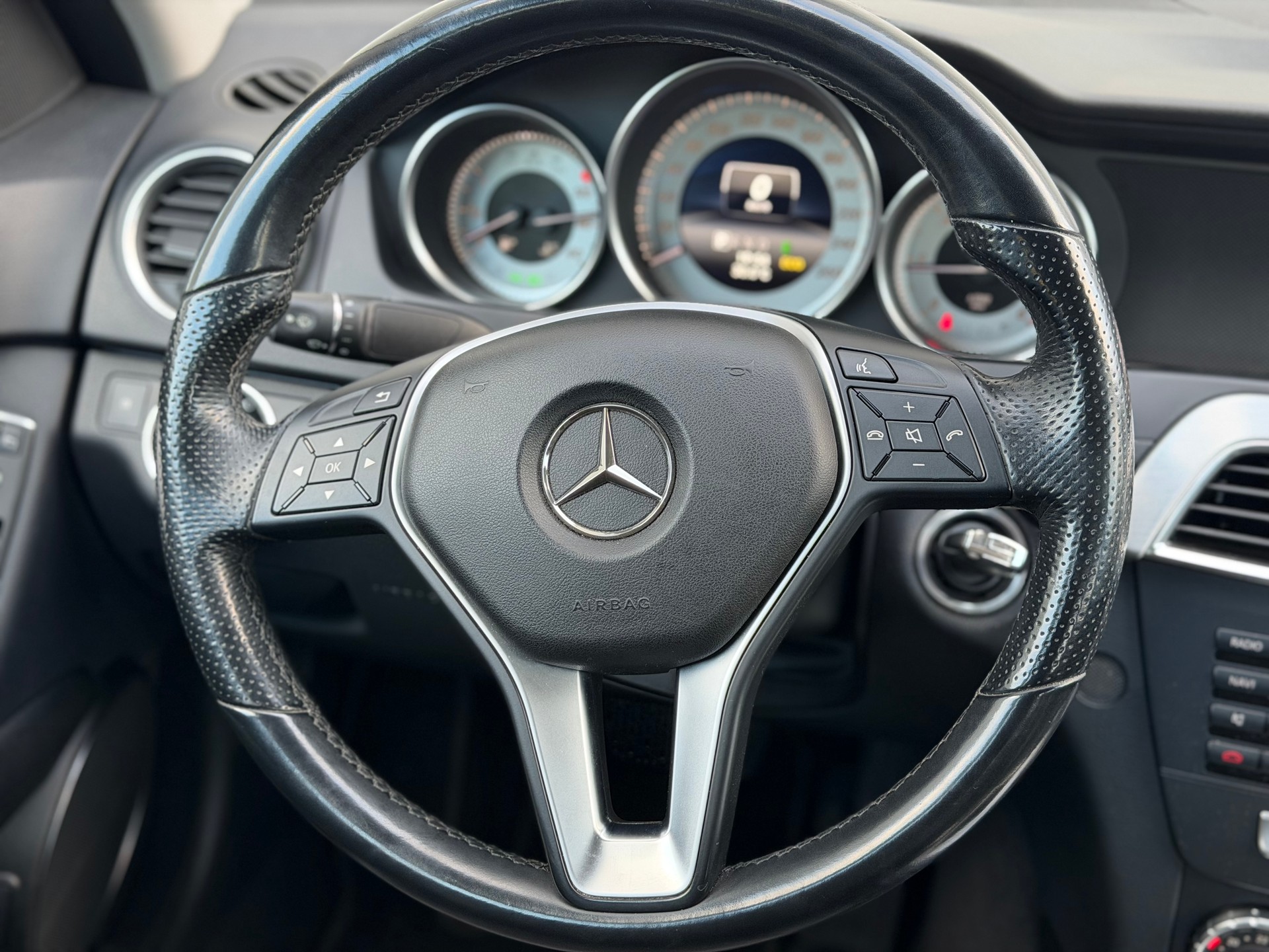 MERCEDES-BENZ C 250 CDI Avantgarde 4Matic 7G-Tronic-image-16