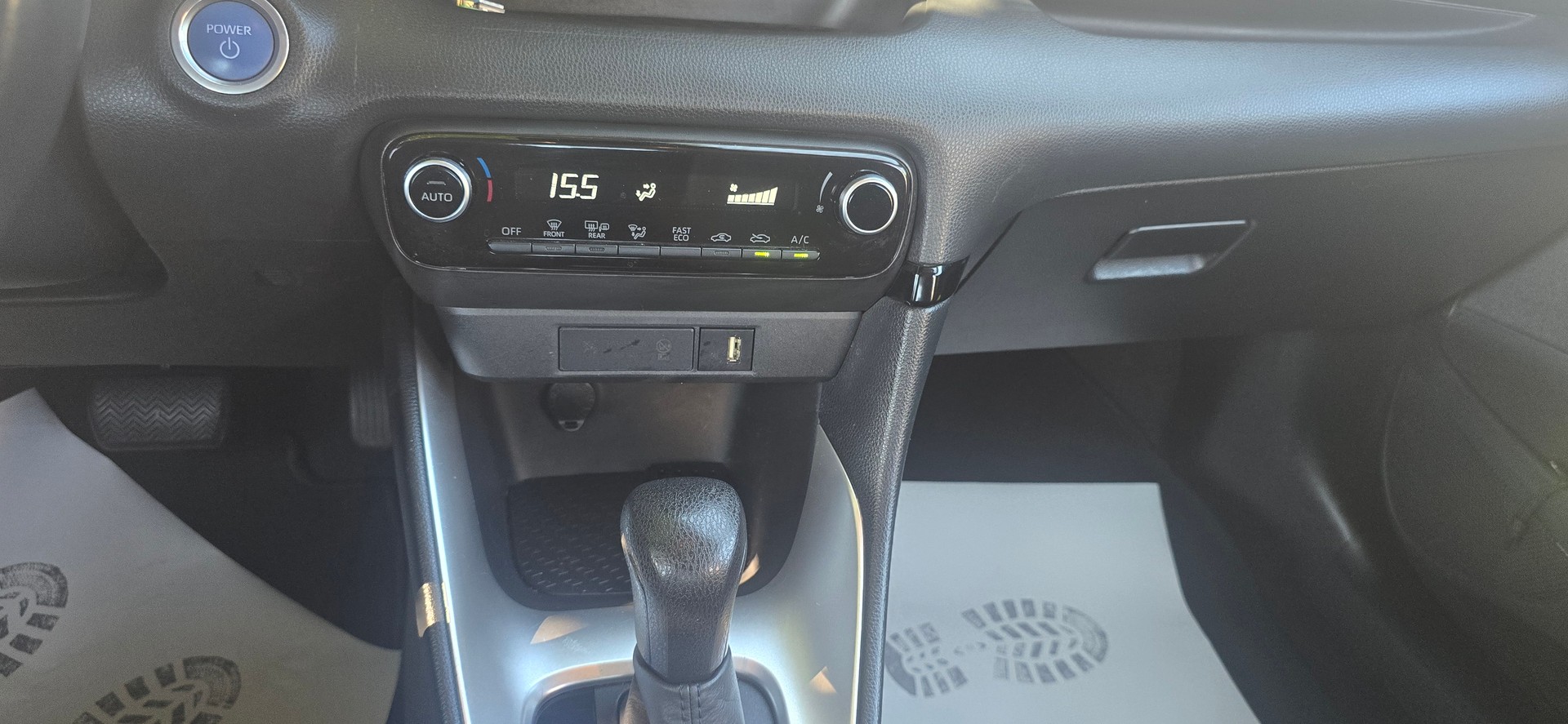 TOYOTA Yaris 1.5 Active e-CVT-image-8