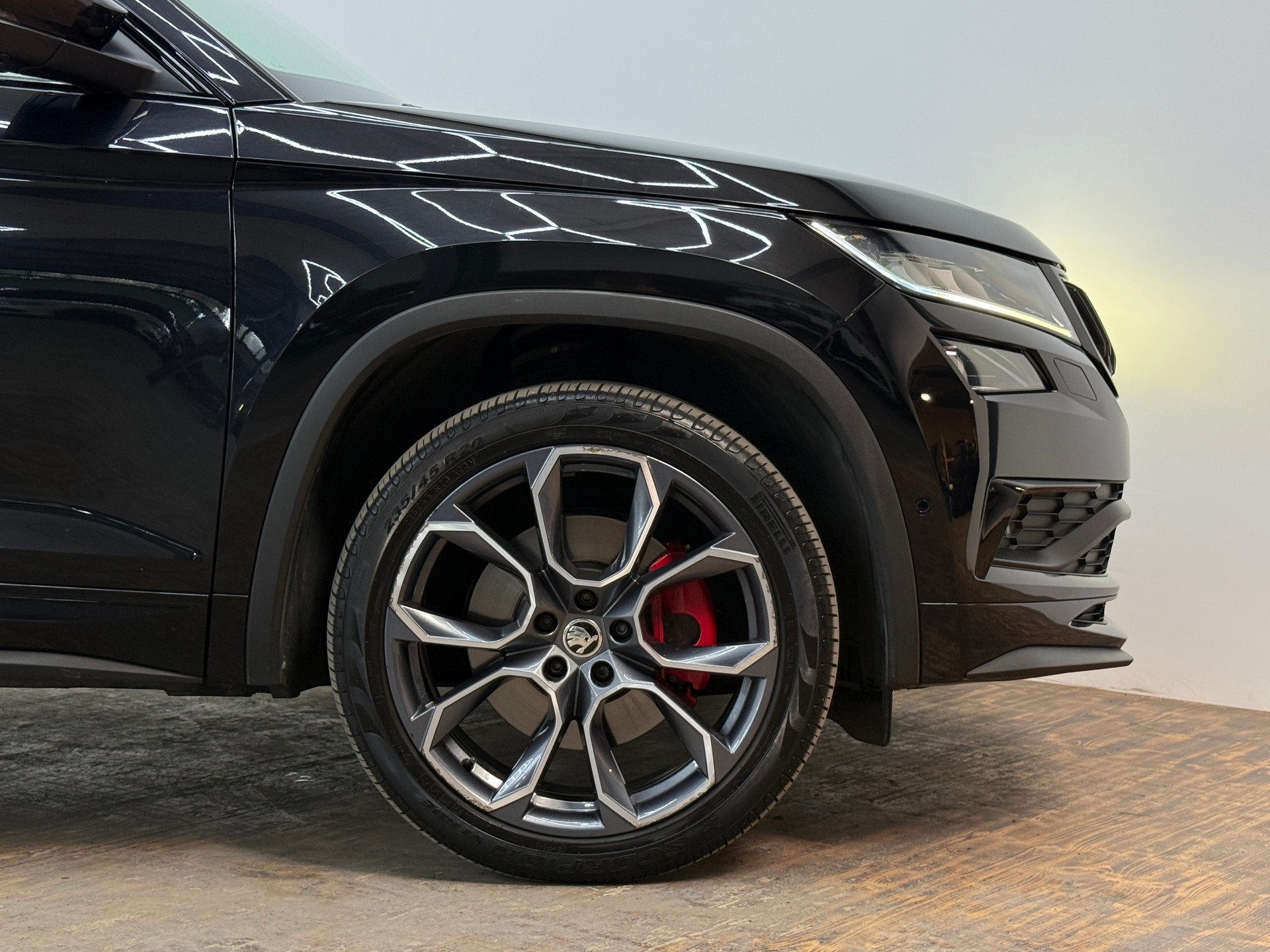 SKODA Kodiaq 2.0 Bi-TDI SCR RS 4x4 DSG-image-17