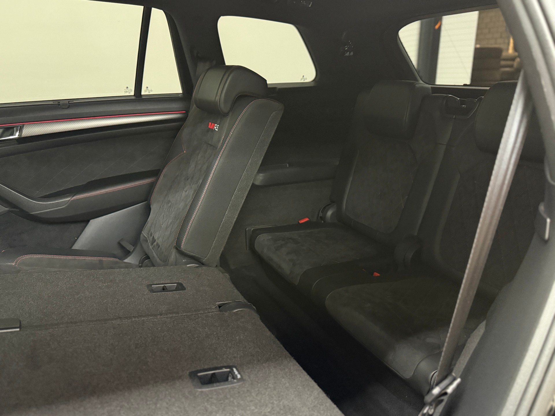 SKODA Kodiaq 2.0 Bi-TDI SCR RS 4x4 DSG-image-23