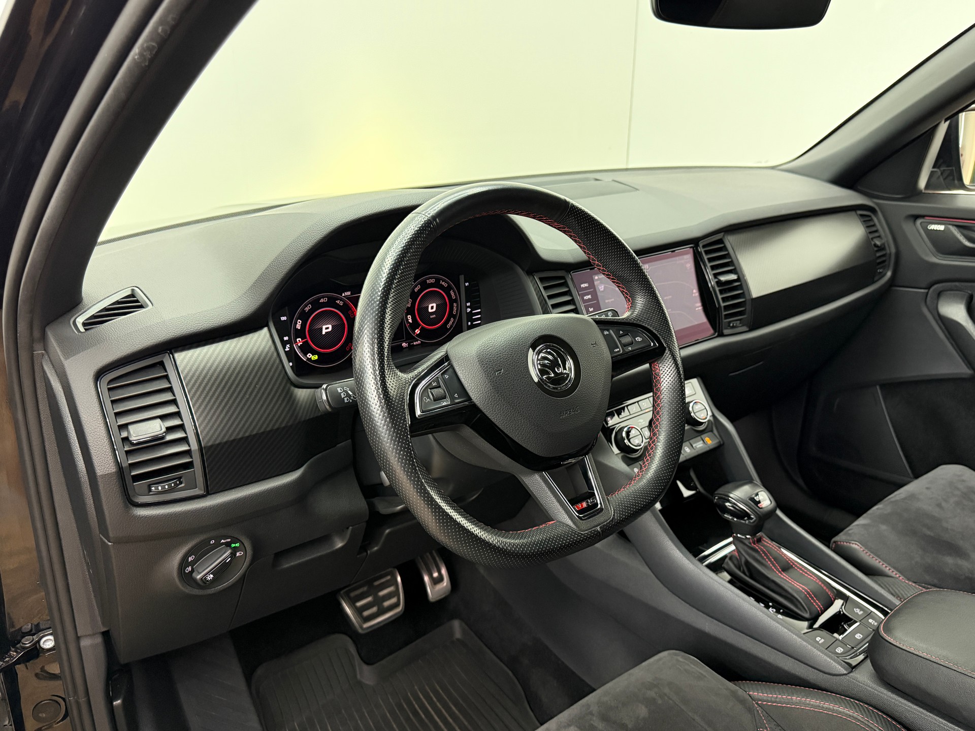 SKODA Kodiaq 2.0 Bi-TDI SCR RS 4x4 DSG-image-27