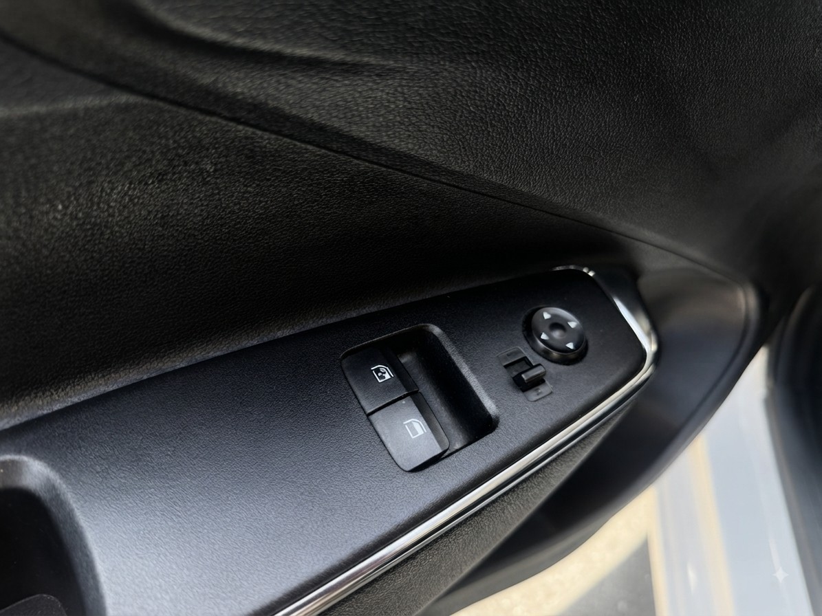 HYUNDAI i10 1.2 Vertex Automat-image-18