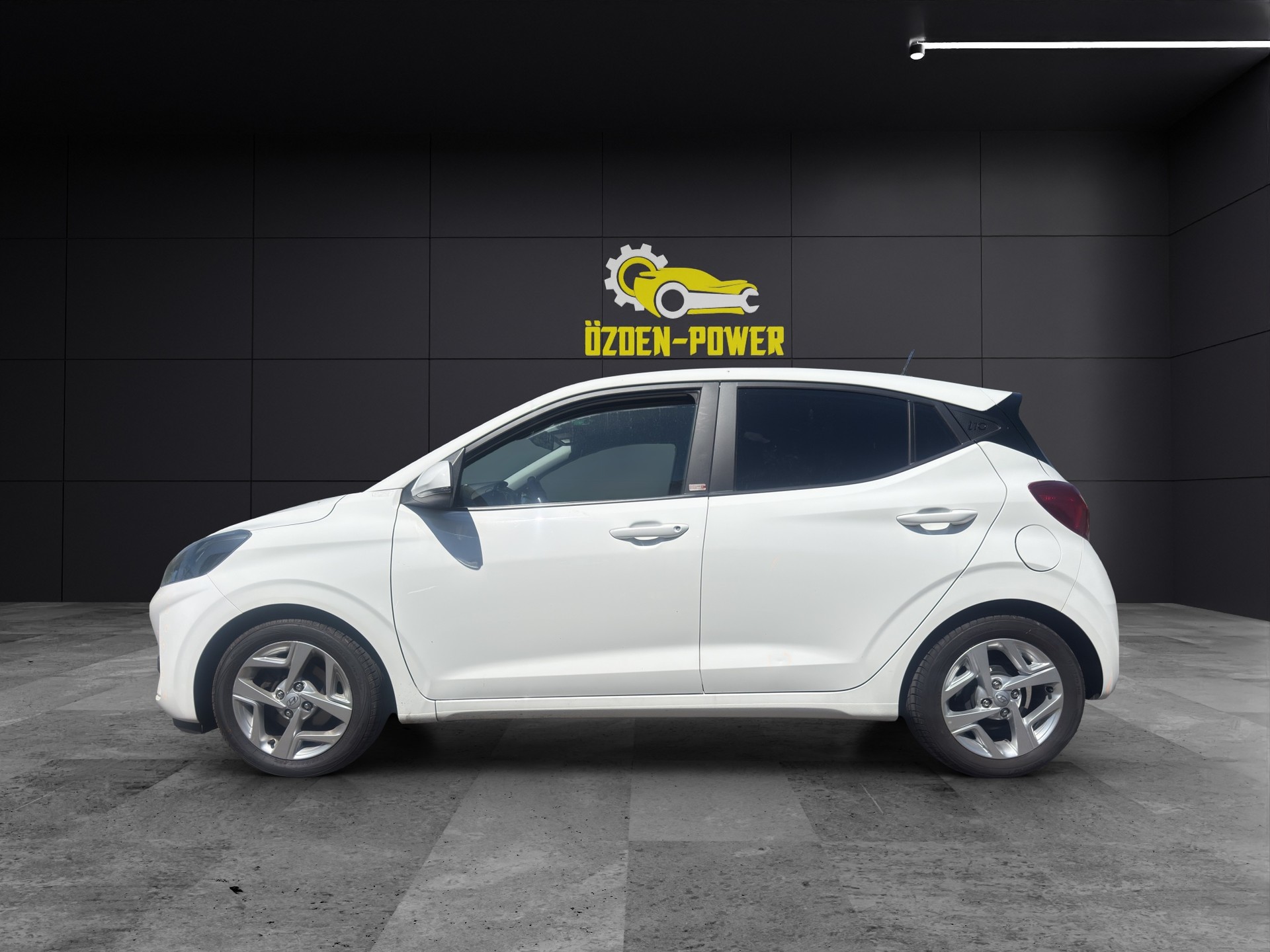 HYUNDAI i10 1.2 Vertex Automat-image-6