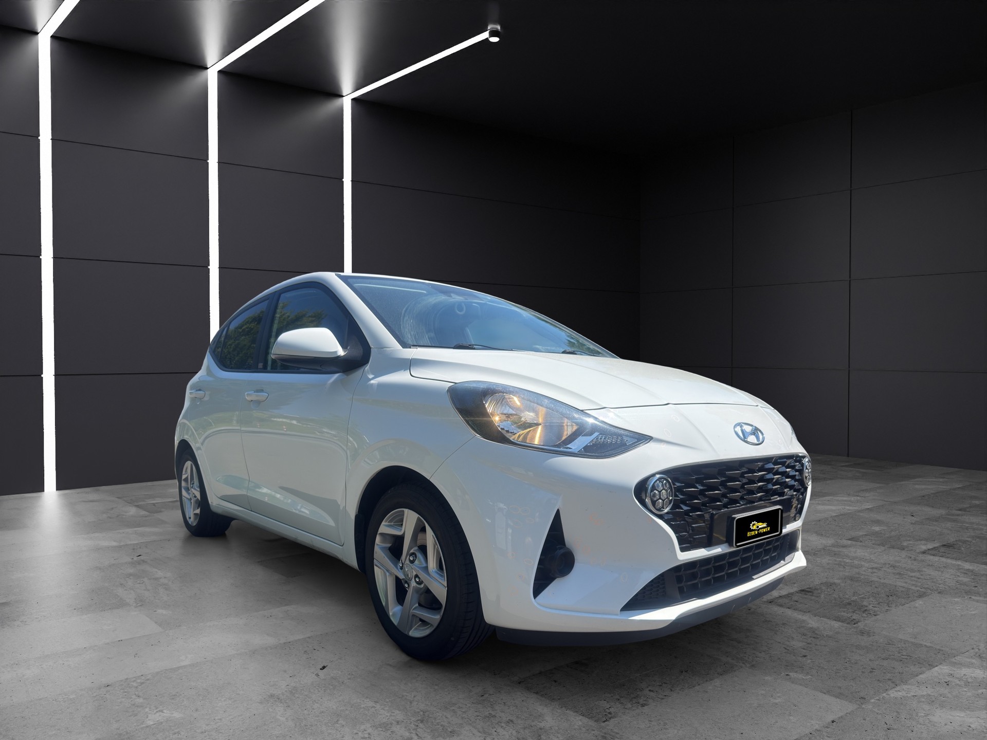 HYUNDAI i10 1.2 Vertex Automat-showroom-element-2