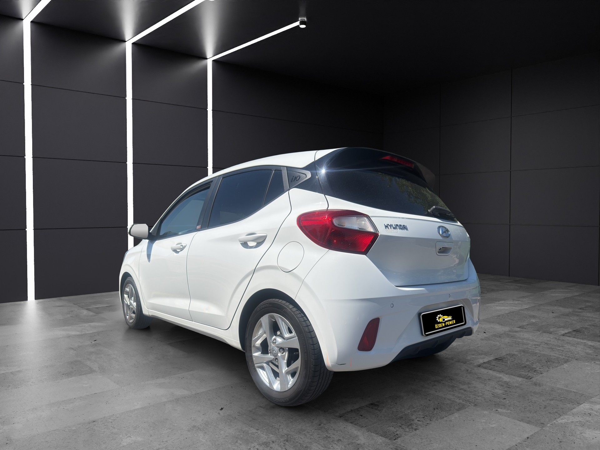 HYUNDAI i10 1.2 Vertex Automat-image-5