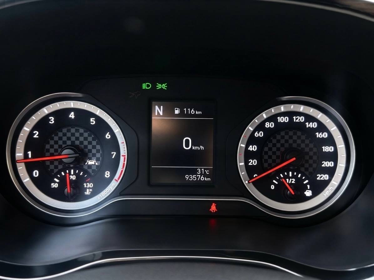 HYUNDAI i10 1.2 Vertex Automat-image-25