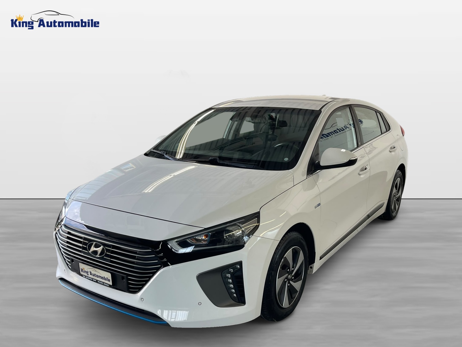 HYUNDAI Ioniq 1.6 GDi HEV Launch Plus DCT | CH-Auto | Frisch MFK | 1-Hand-showroom-element-1