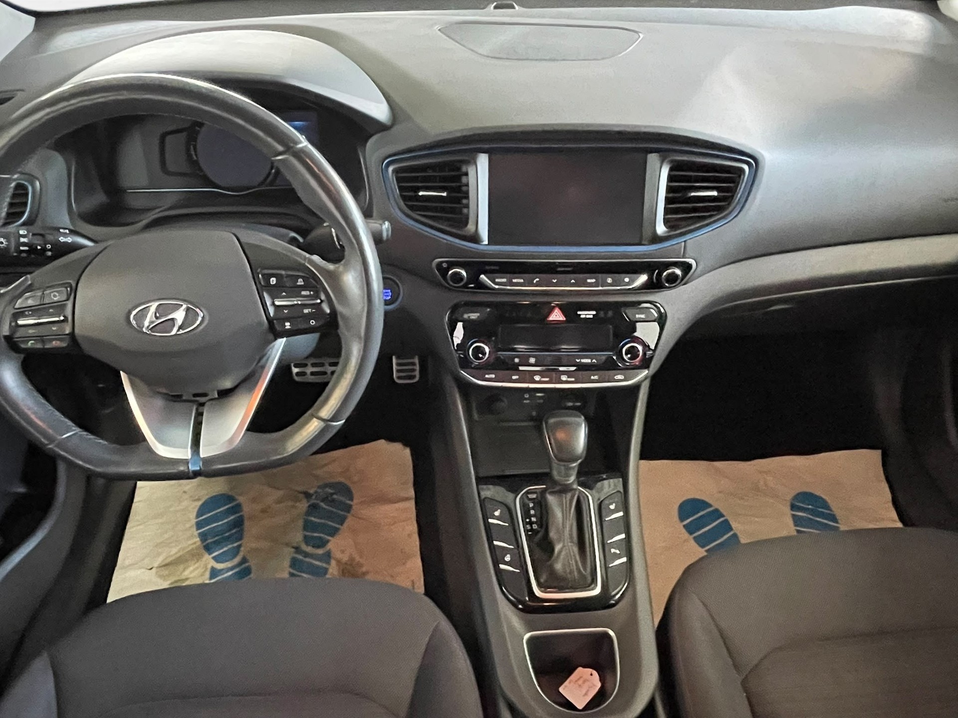 HYUNDAI Ioniq 1.6 GDi HEV Launch Plus DCT | CH-Auto | Frisch MFK | 1-Hand-image-11