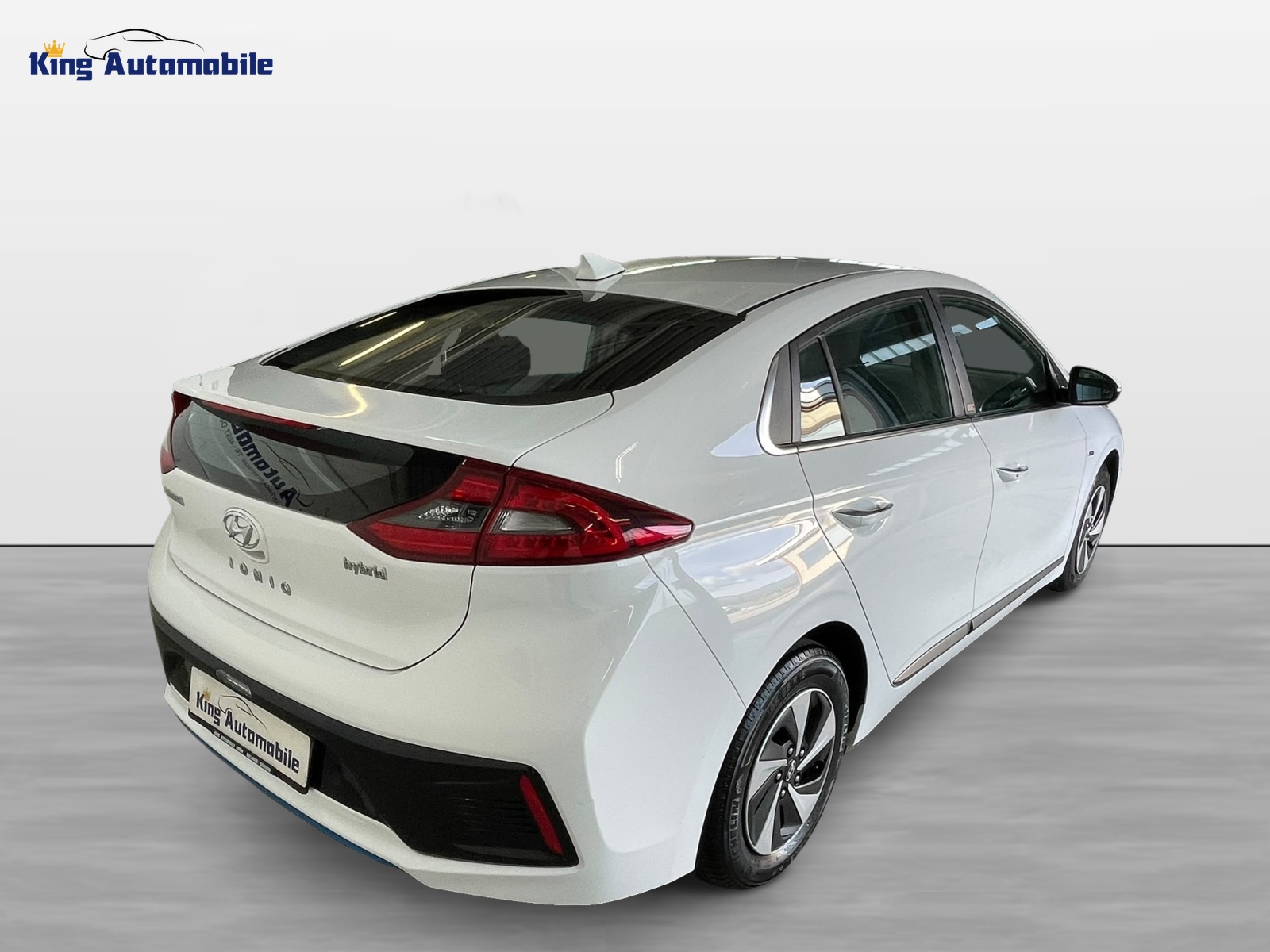 HYUNDAI Ioniq 1.6 GDi HEV Launch Plus DCT | CH-Auto | Frisch MFK | 1-Hand-image-4