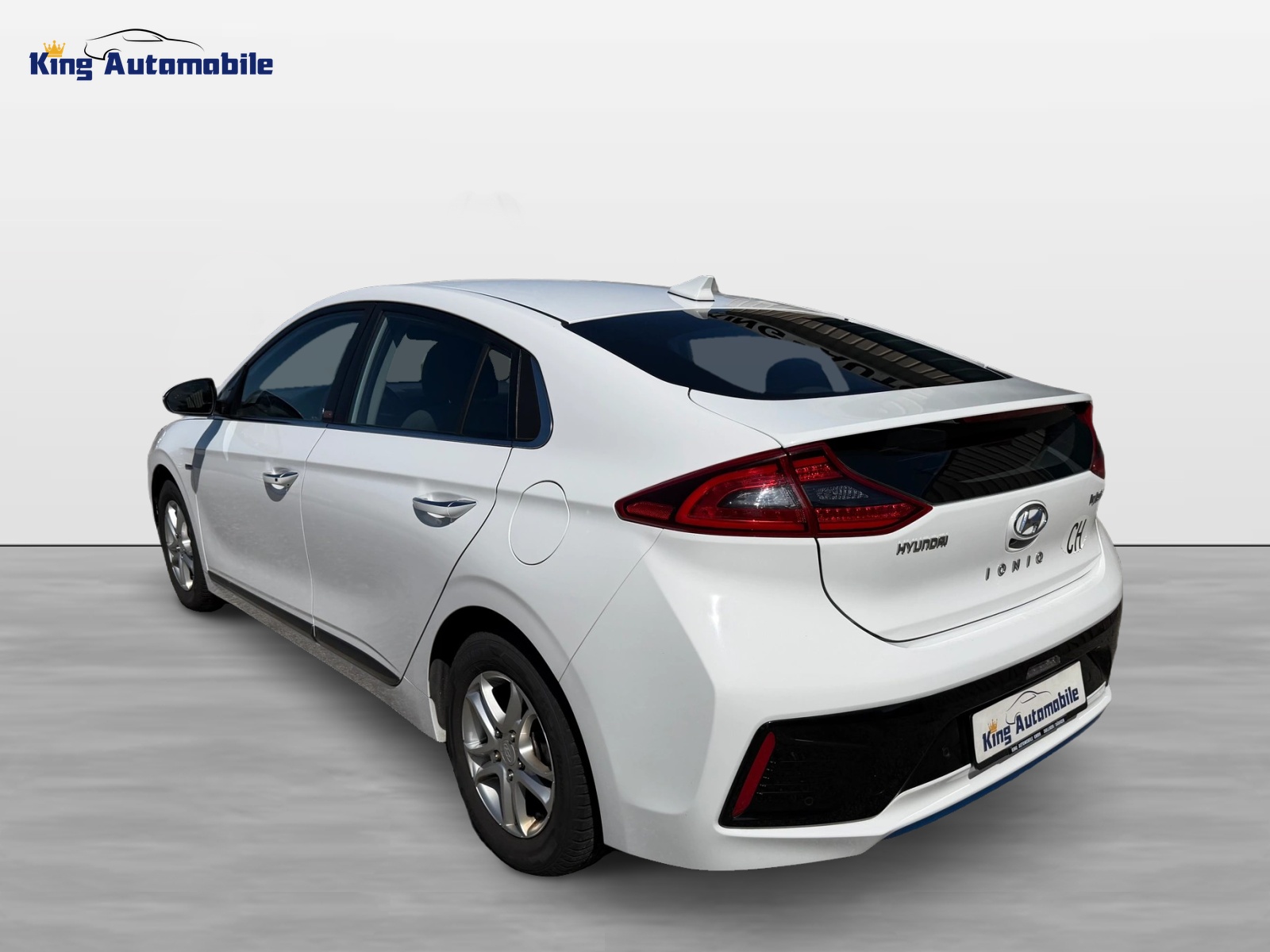 HYUNDAI Ioniq 1.6 GDi HEV Launch Plus DCT | CH-Auto | Frisch MFK | 1-Hand-image-4