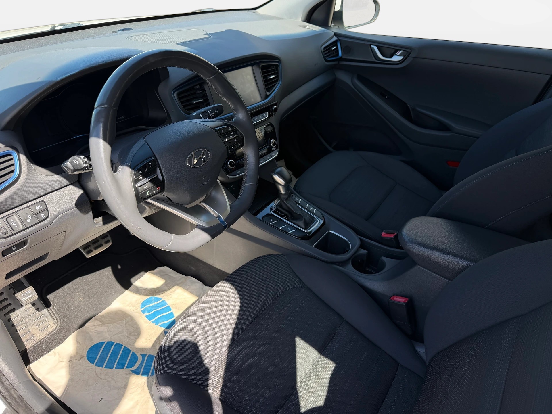 HYUNDAI Ioniq 1.6 GDi HEV Launch Plus DCT | CH-Auto | Frisch MFK | 1-Hand-image-7