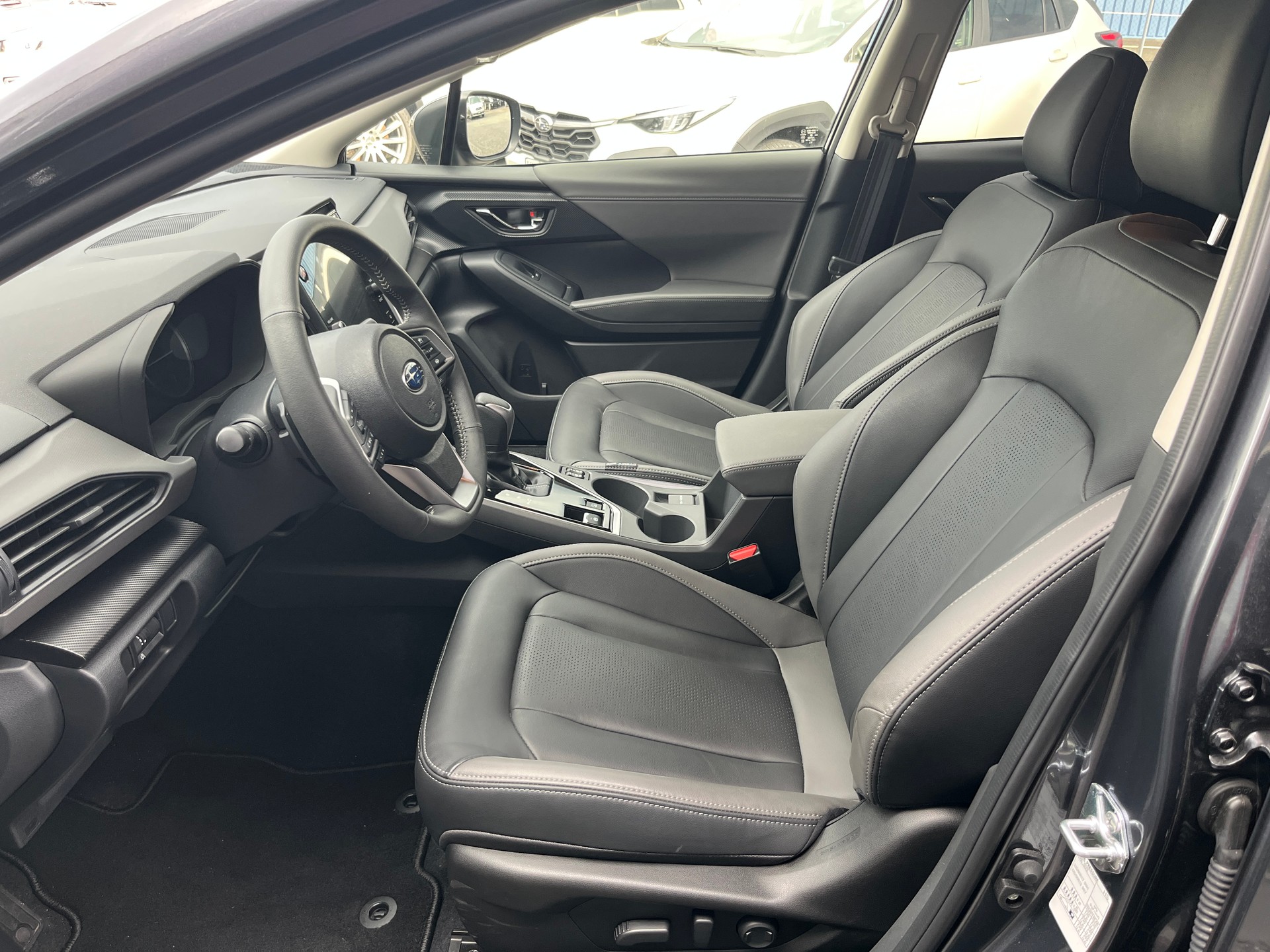 SUBARU Crosstrek 2.0i e-Boxer Luxury-image-7
