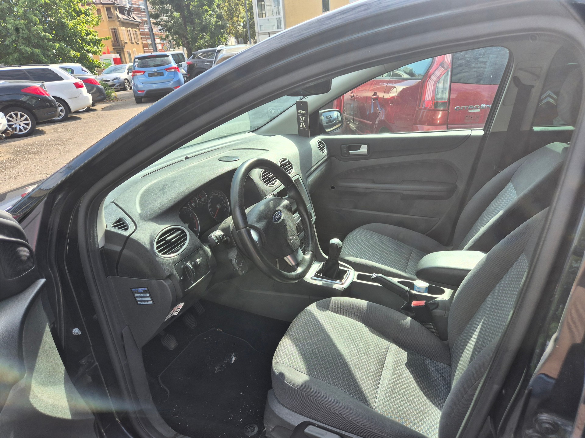 FORD Focus 1.6i VCT Trend-image-6
