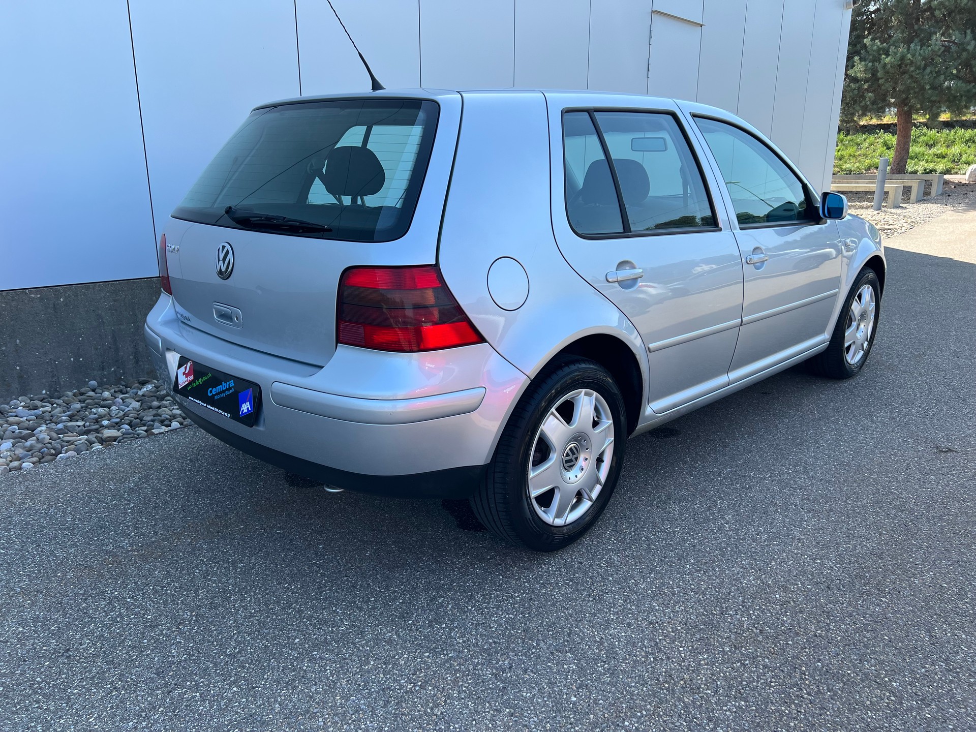VW Golf 1.6 16V-image-3