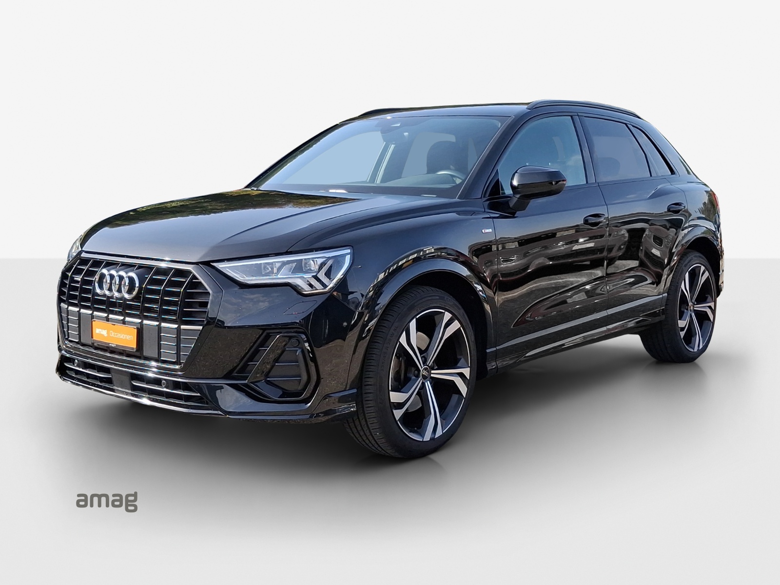 AUDI Q3 40 TFSI S line quattro S-tronic
