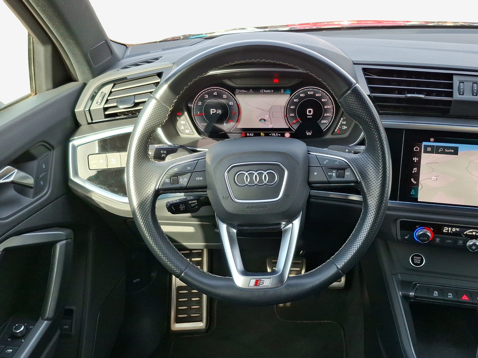 AUDI Q3 40 TFSI S line quattro S-tronic-image-9