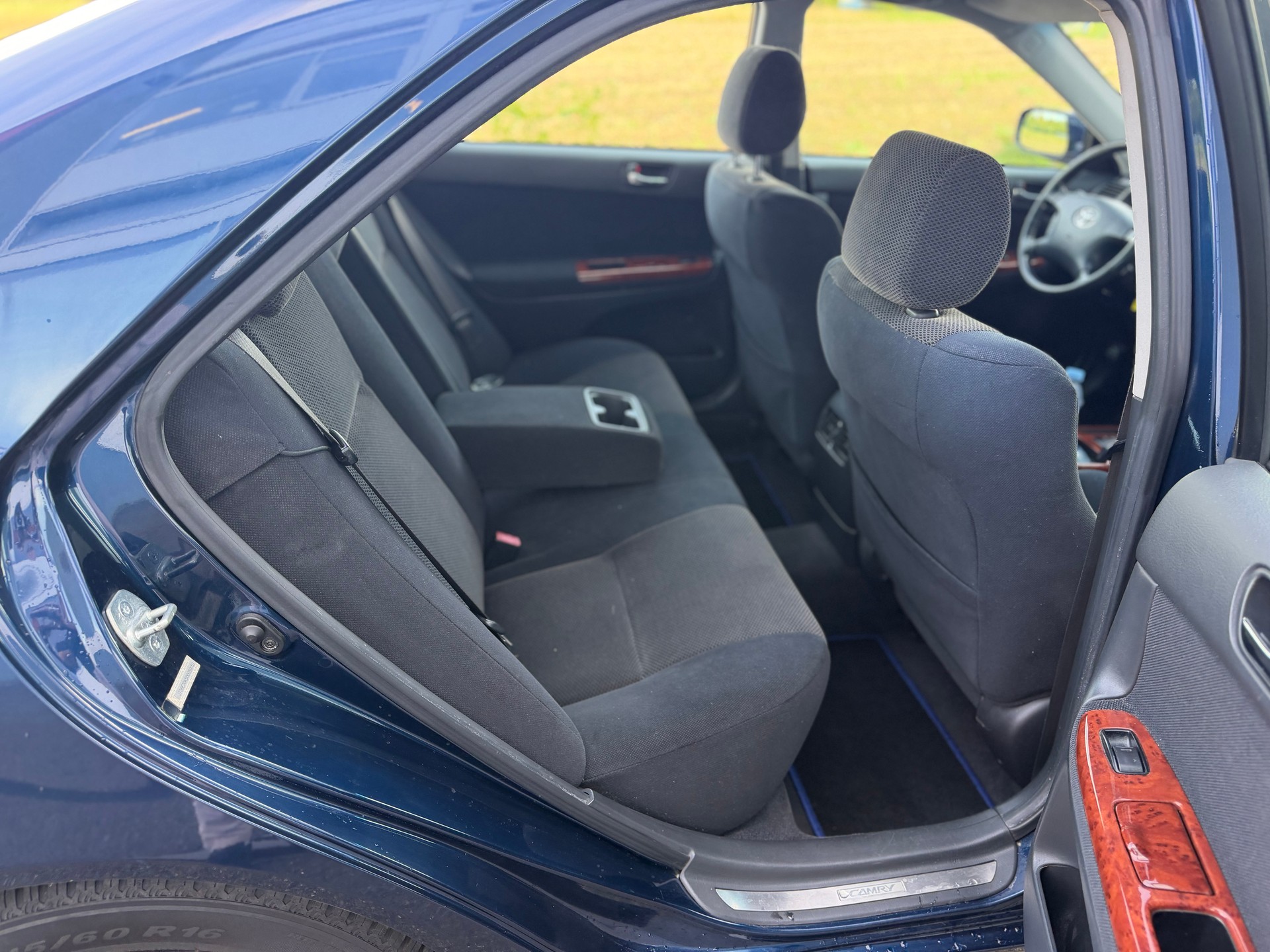TOYOTA Camry 2.4-image-10