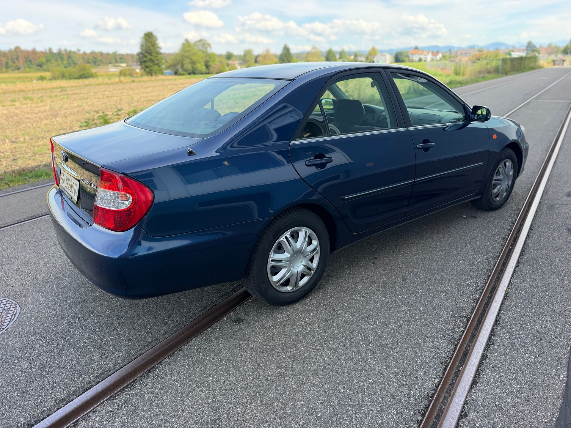 TOYOTA Camry 2.4-image-4