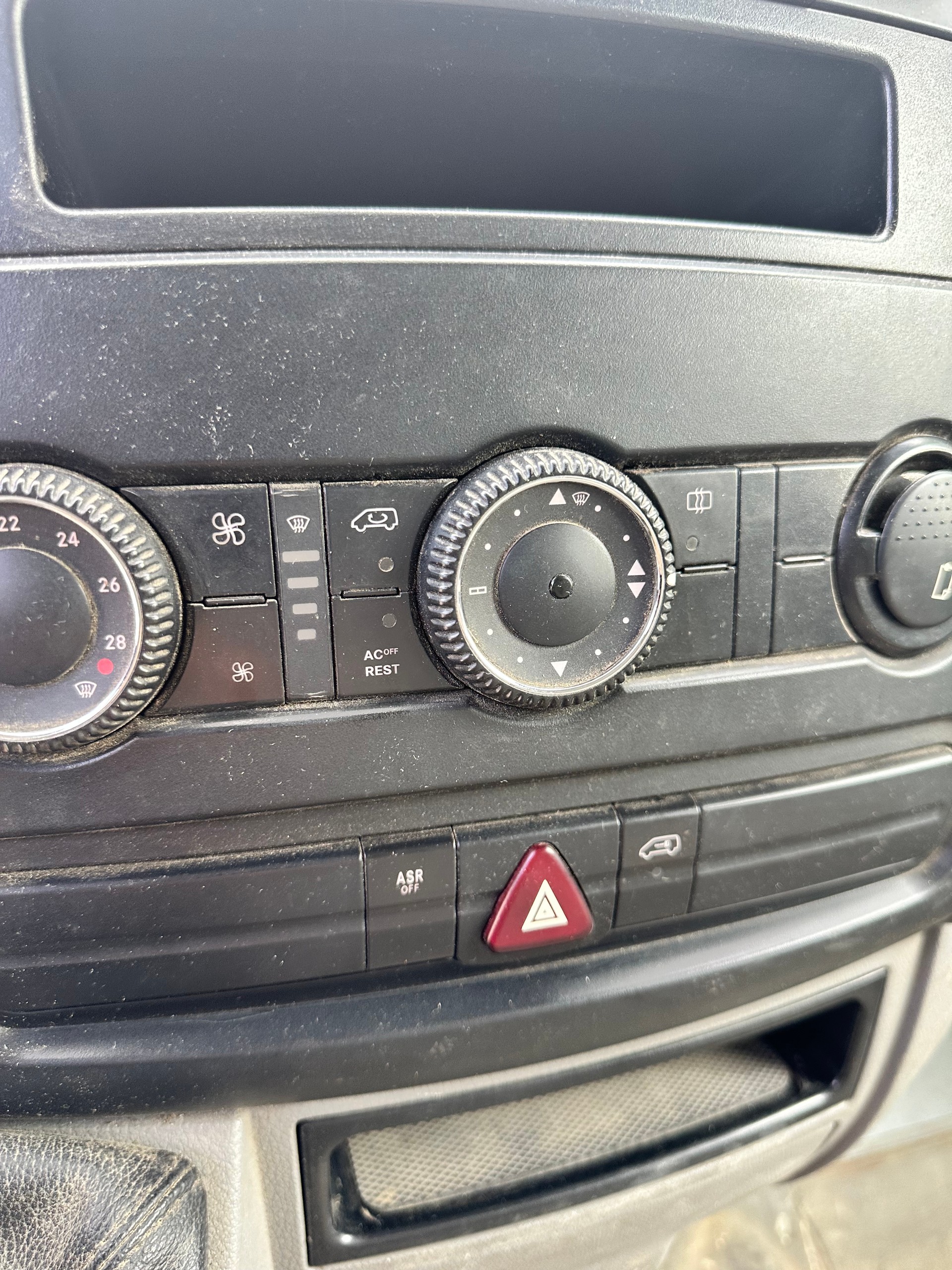 VW Crafter 35 2.5 TDI-image-10
