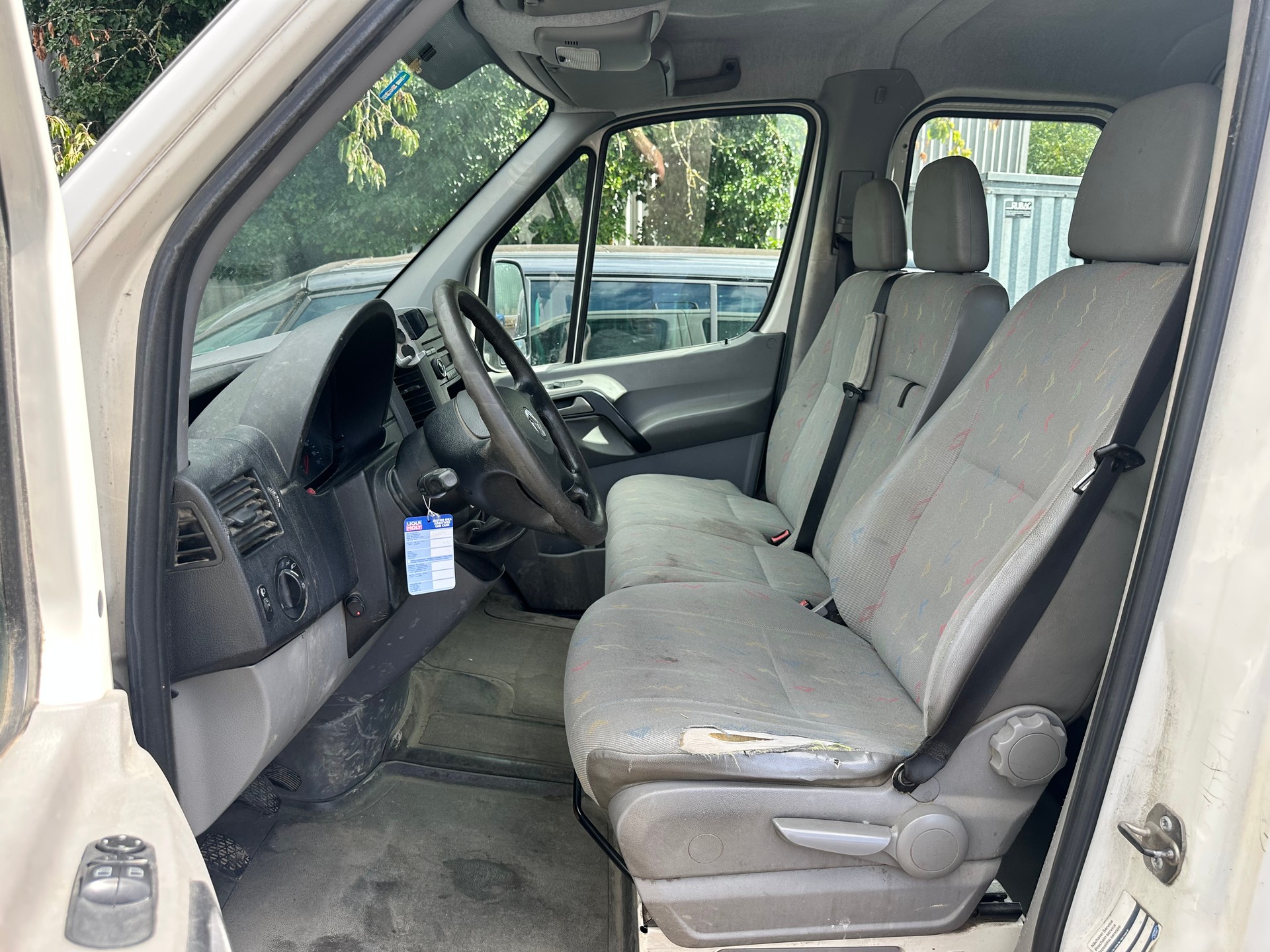 VW Crafter 35 2.5 TDI-image-9
