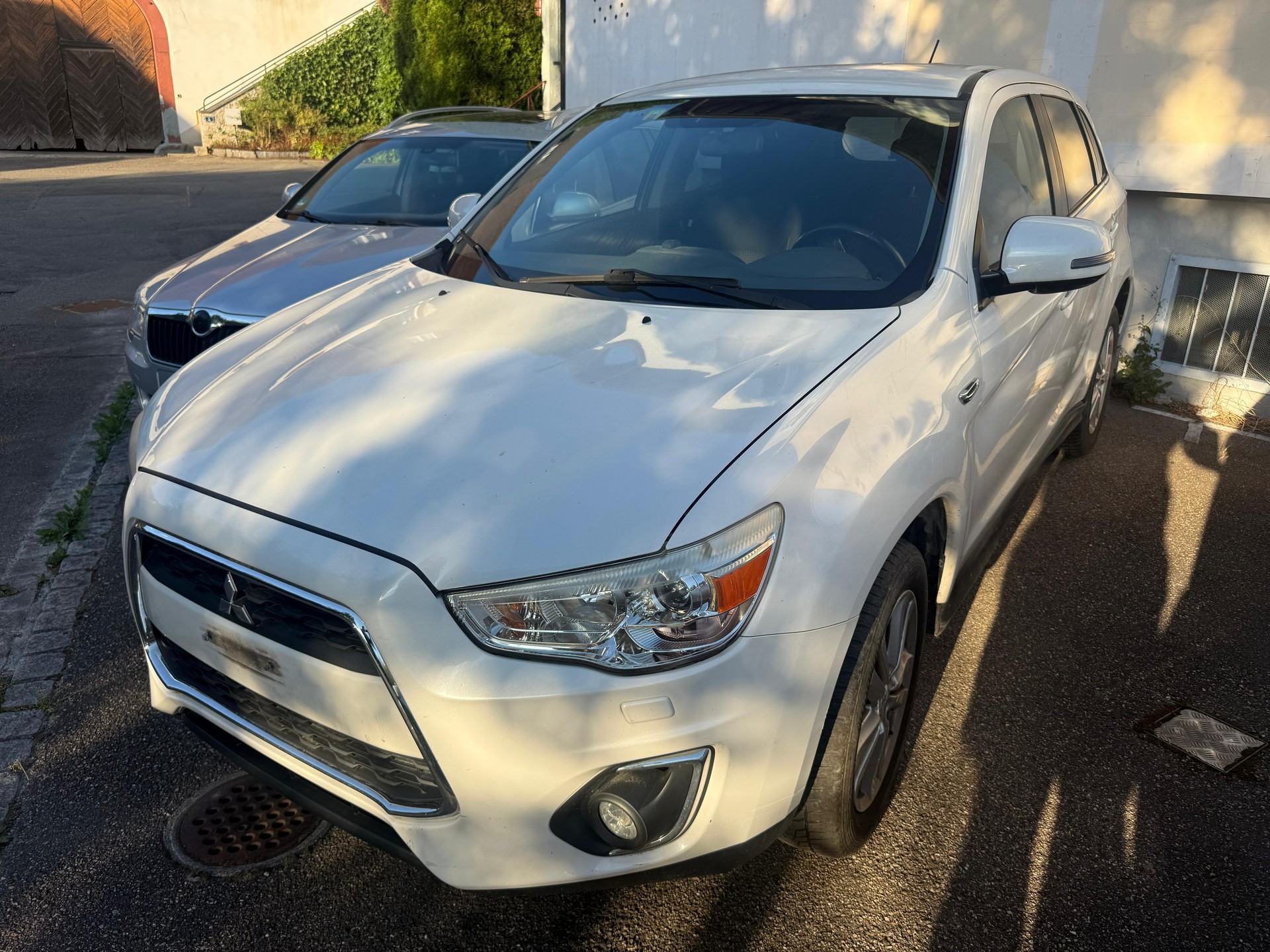MITSUBISHI ASX 2.2 DID Navigator 4WD Automatic-image-2