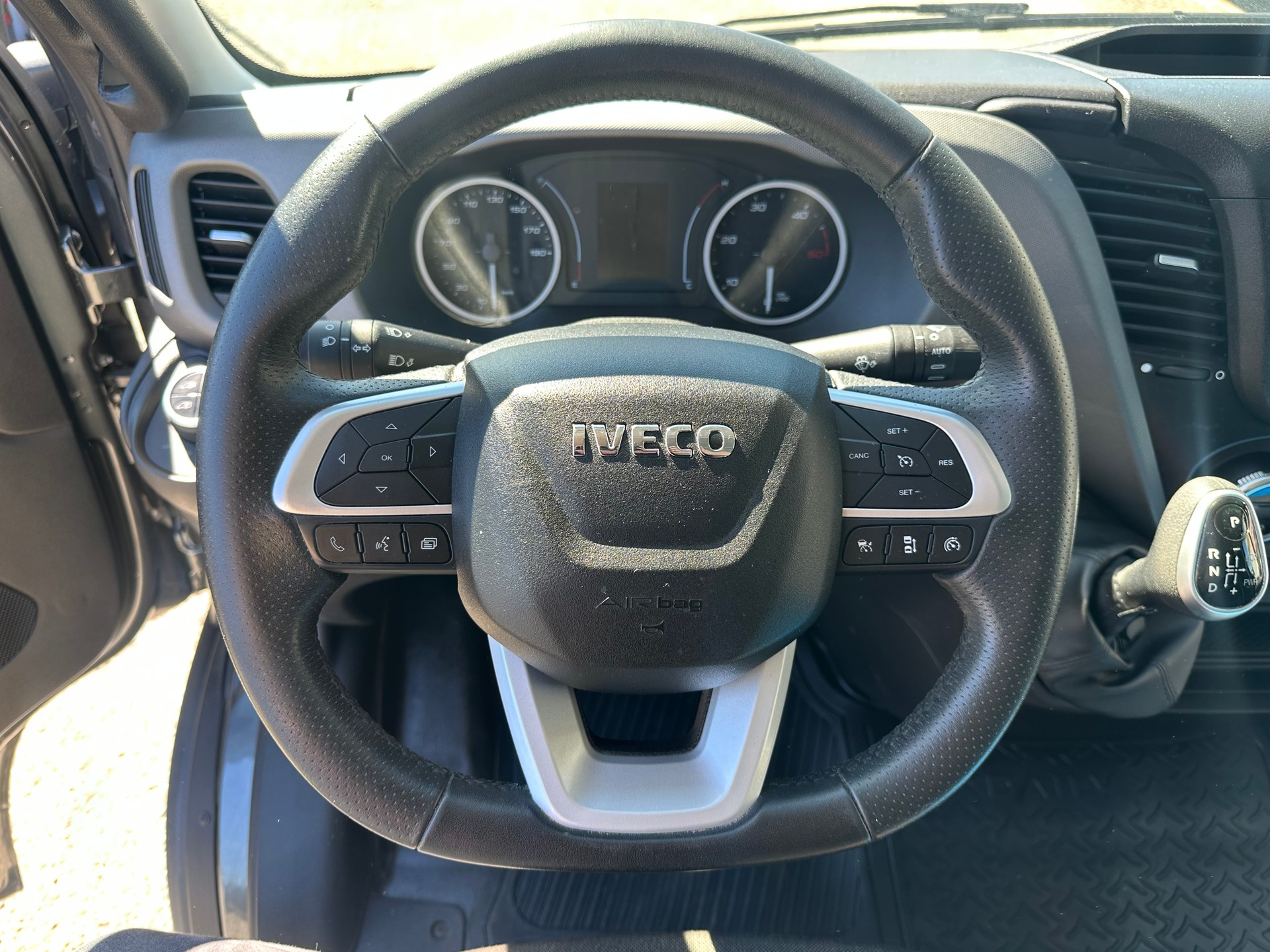 IVECO 35 S 18H V Eco-image-11