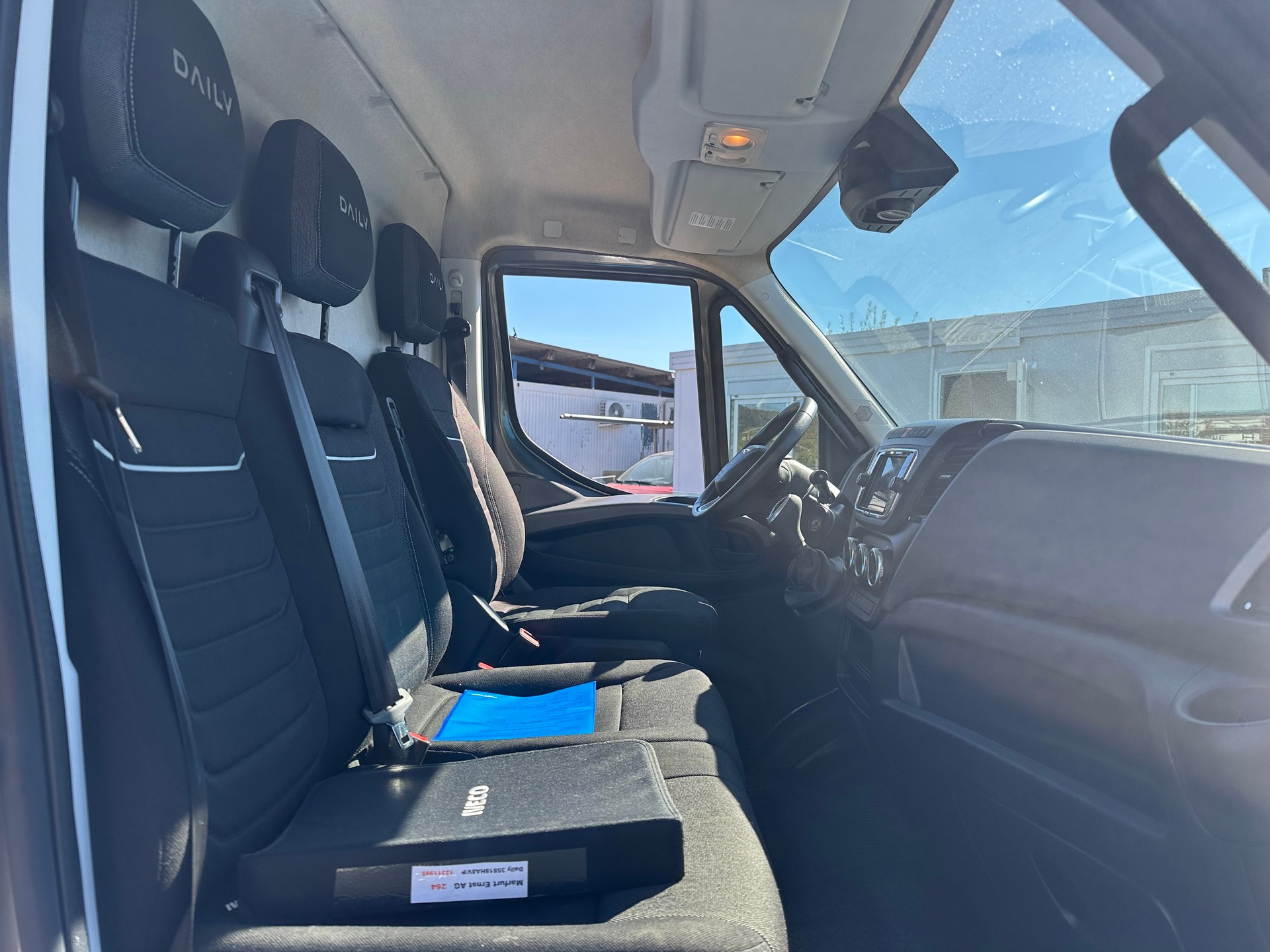 IVECO 35 S 18H V Eco-image-2