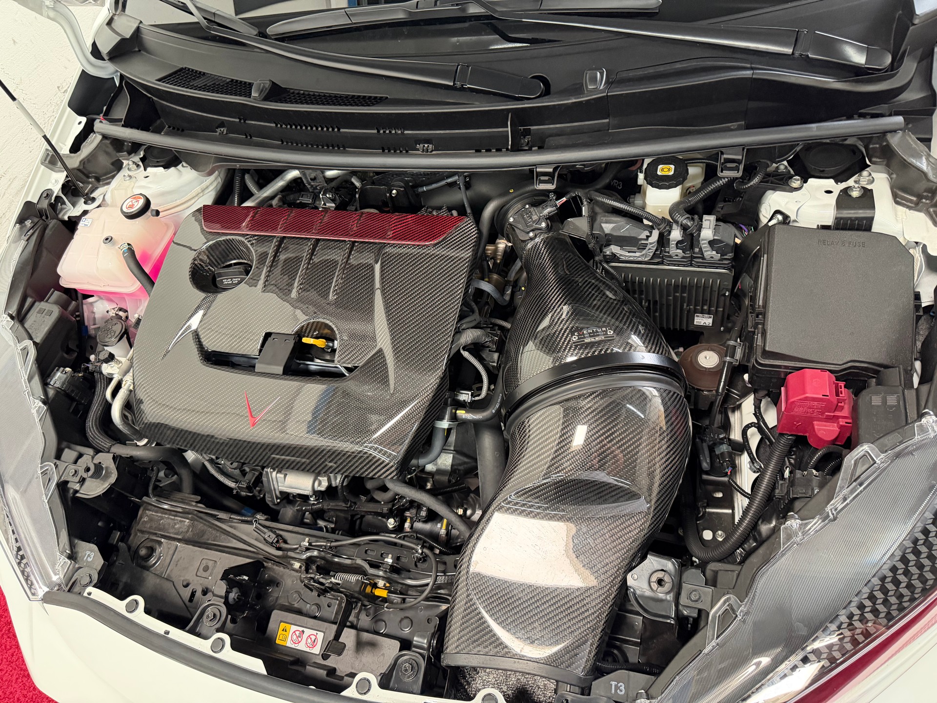TOYOTA Yaris 1.6 GR Sport A-image-14