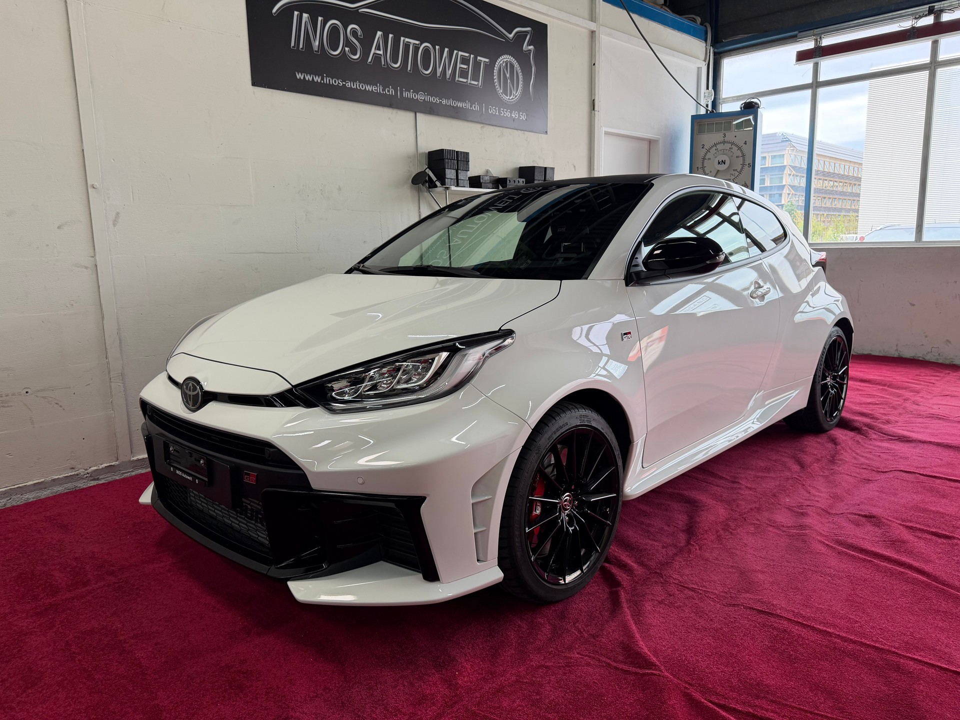 TOYOTA Yaris 1.6 GR Sport A-image-0