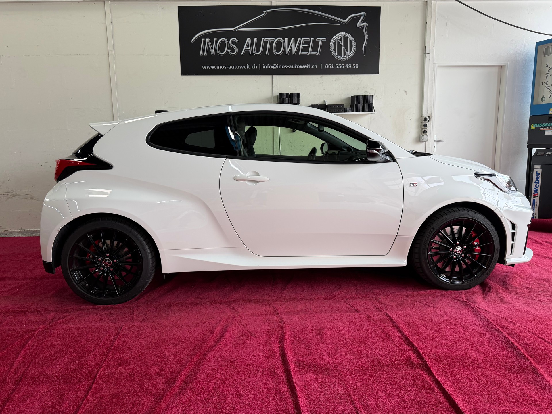 TOYOTA Yaris 1.6 GR Sport A-image-3