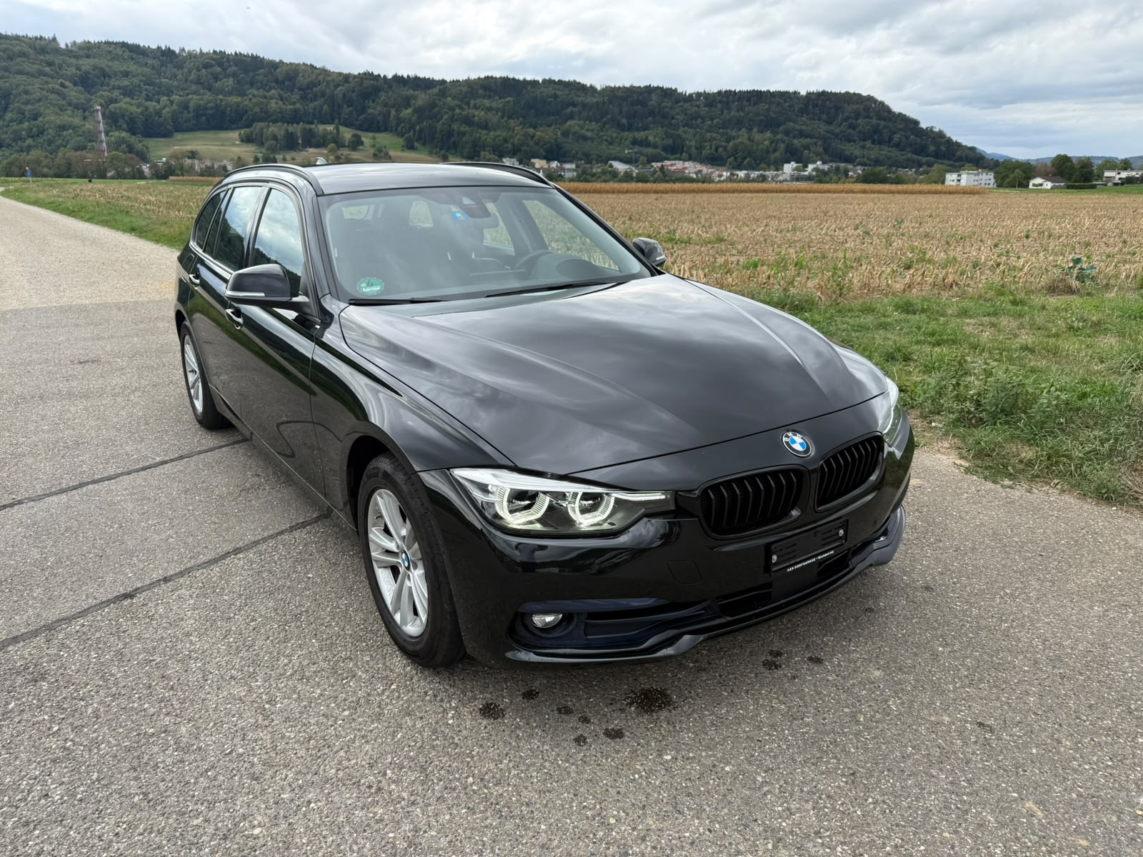 BMW 320d Touring Modern Line Steptronic-image-6