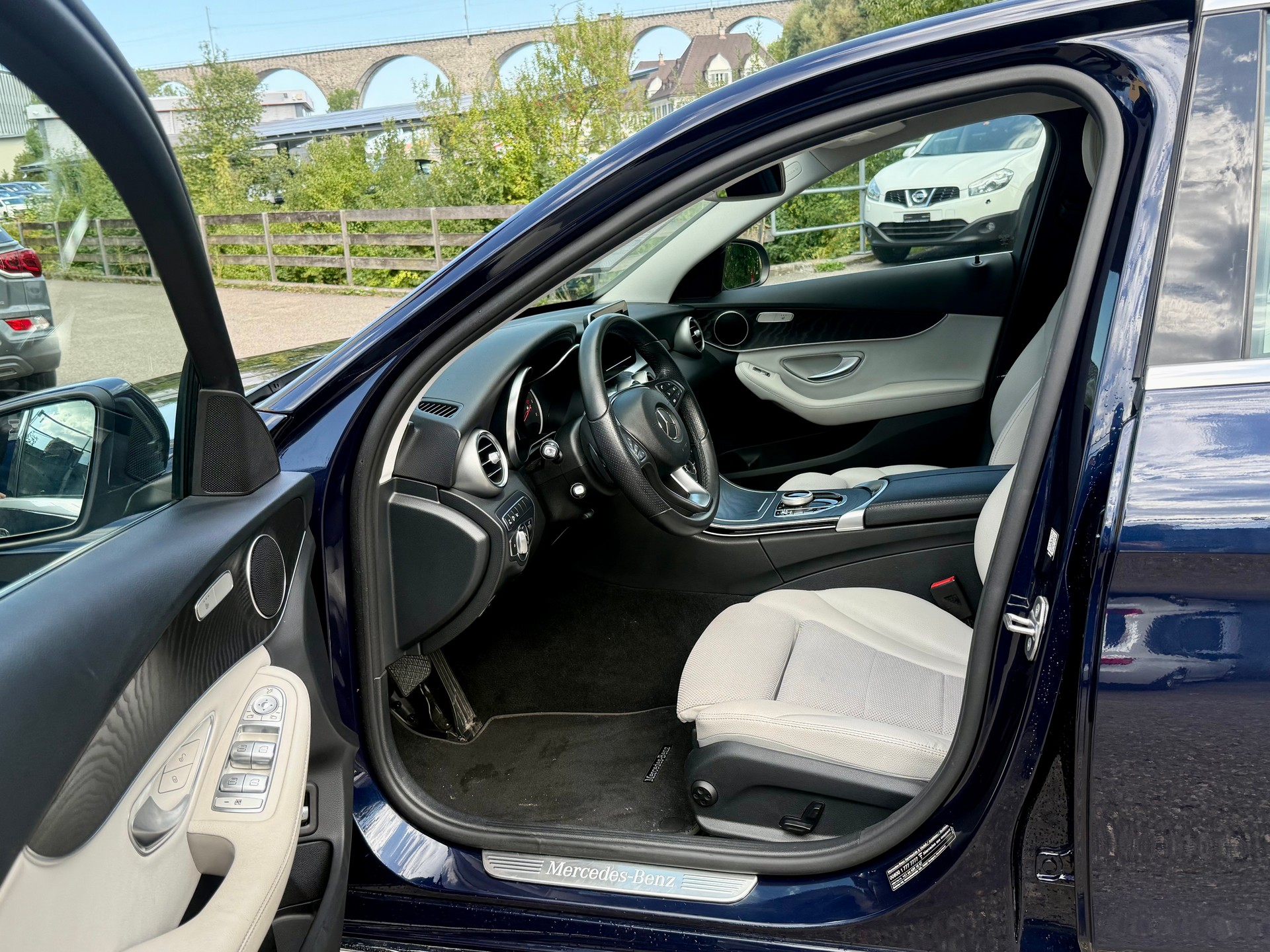 MERCEDES-BENZ C 250 BlueTEC 4Matic 7G-Tronic-image-15