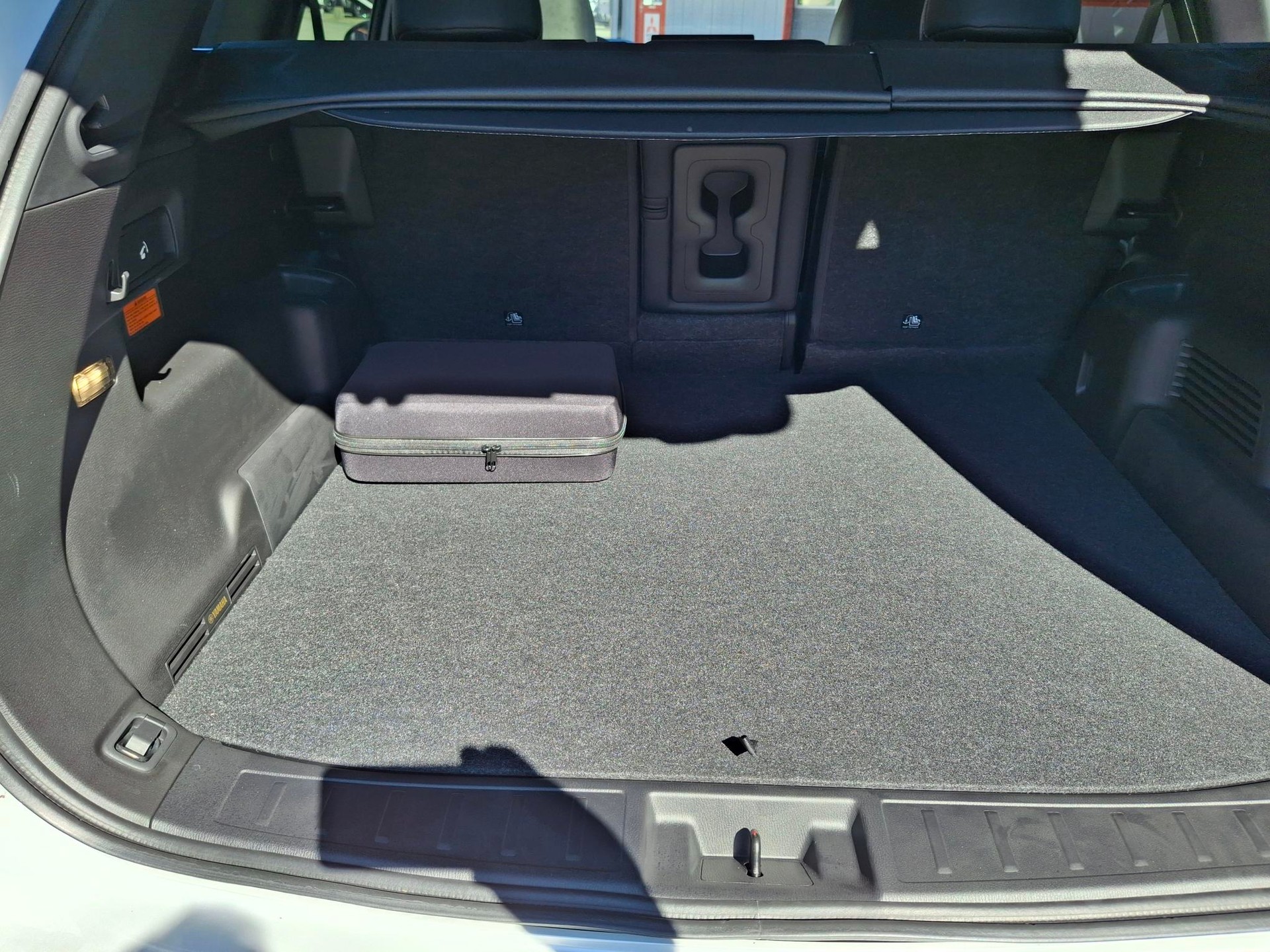 MITSUBISHI Outlander 2.4 PHEV Instyle Black Line 4WD Automatic-image-12
