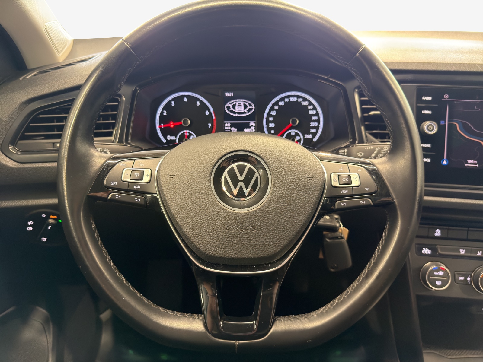 VW T-Roc 1.0 TSI Value-image-9