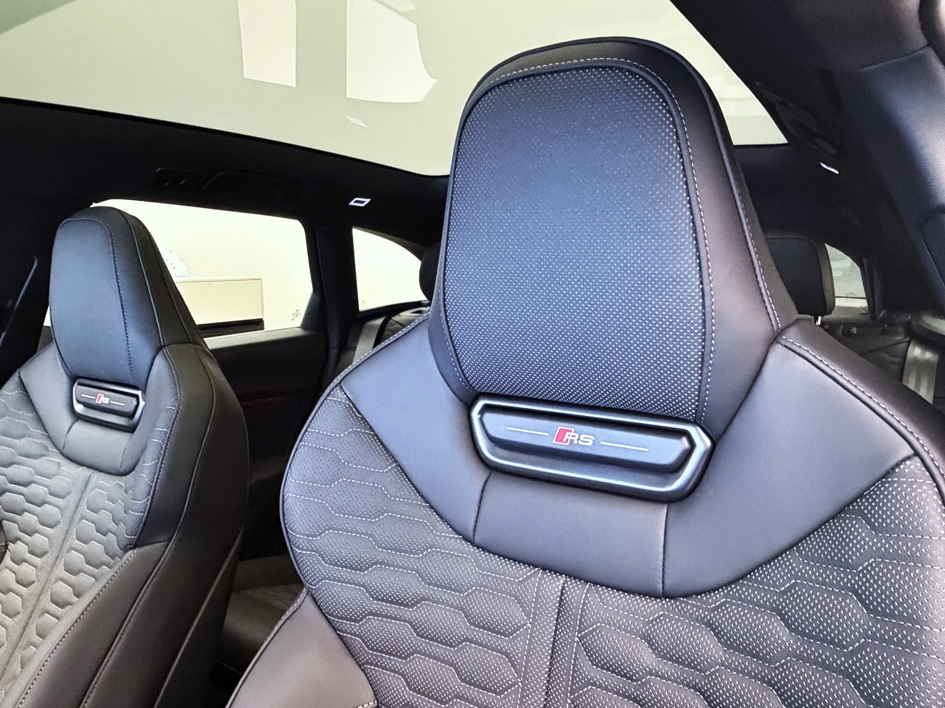 AUDI RS 5 Avant TFSI 470 kW Tiptronic quattro-image-6