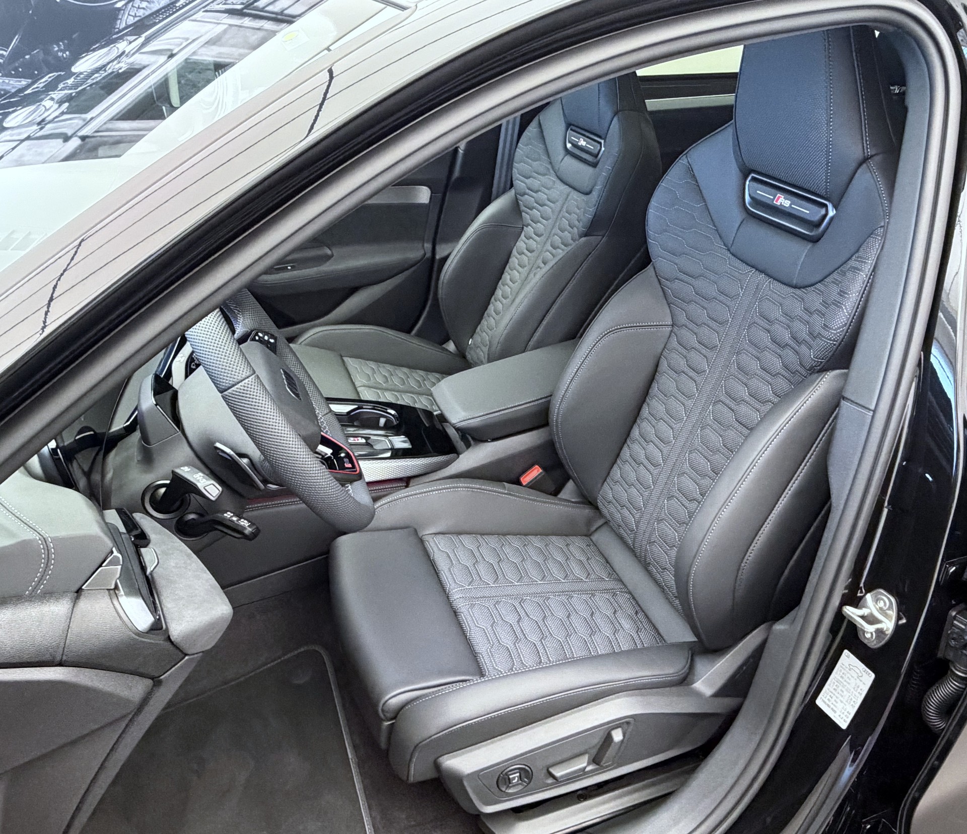 AUDI RS 5 Avant TFSI 470 kW Tiptronic quattro-image-5