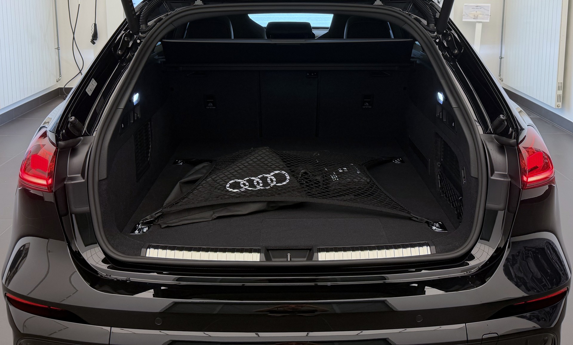 AUDI RS 5 Avant TFSI 470 kW Tiptronic quattro-image-23