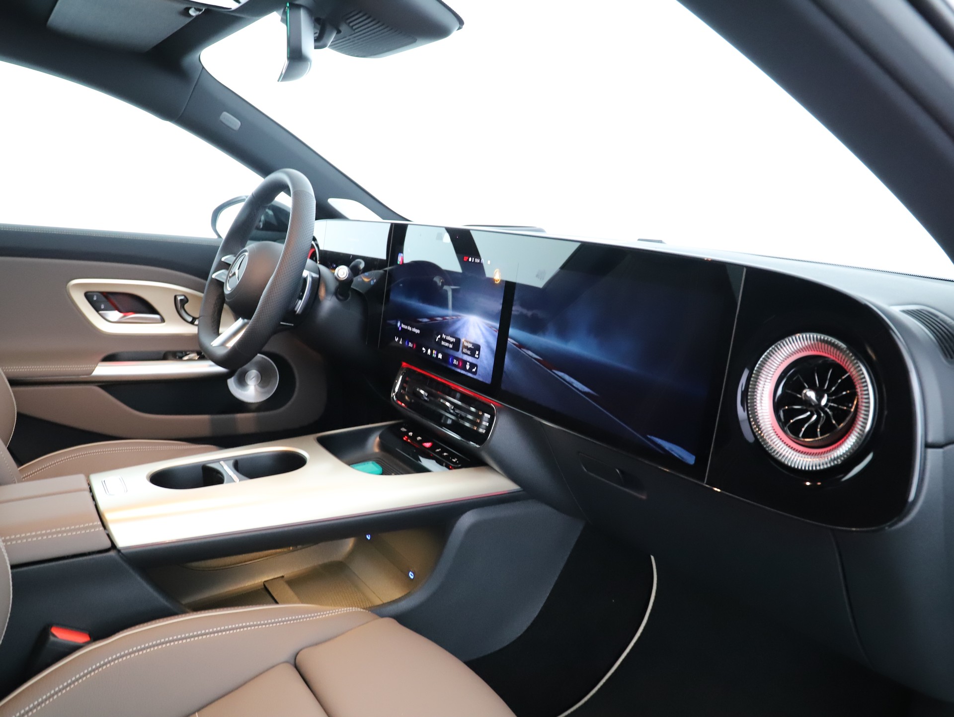 MERCEDES-BENZ CLA 250+ 85 kWh EQ-image-10