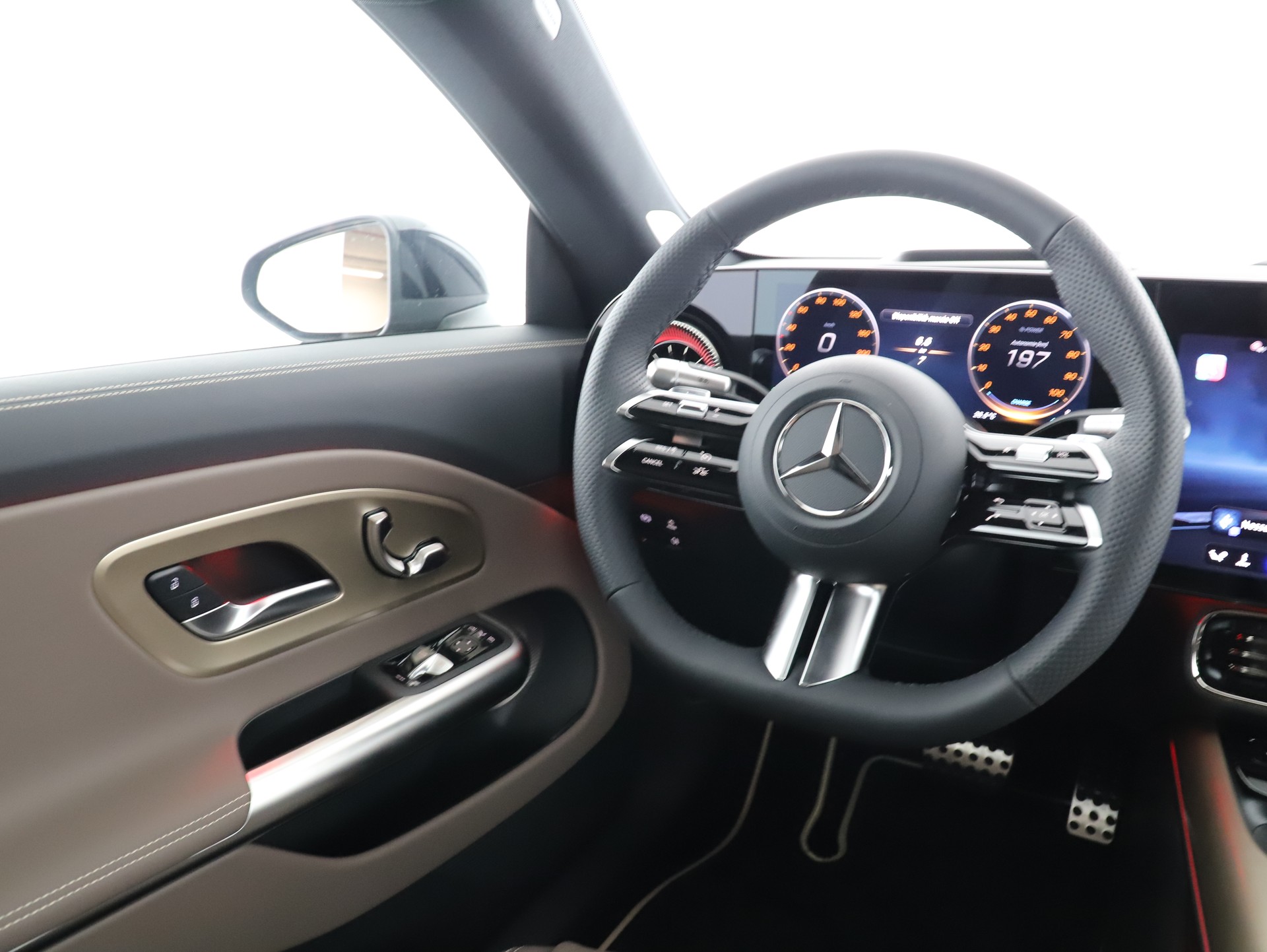 MERCEDES-BENZ CLA 250+ 85 kWh EQ-image-13