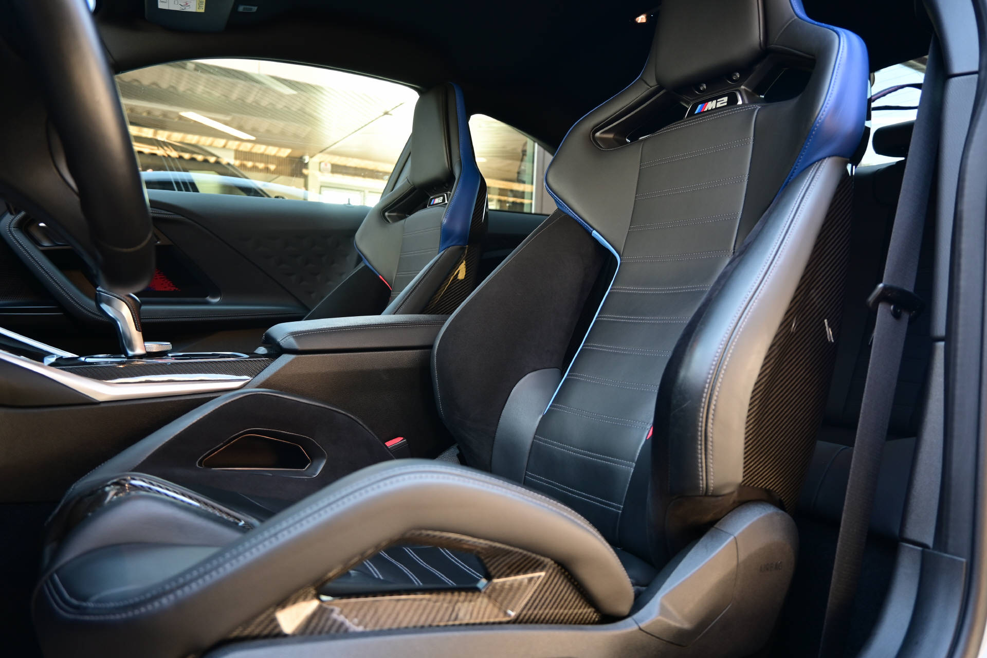 BMW M2 Coupé *M Carbon Schalensitze*Track Pack*Carbondach*CH-Auto*-image-11