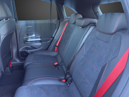 MERCEDES-BENZ GLA AMG 45 S 4M+8G-DCT-image-9