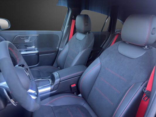 MERCEDES-BENZ GLA AMG 45 S 4M+8G-DCT-image-6