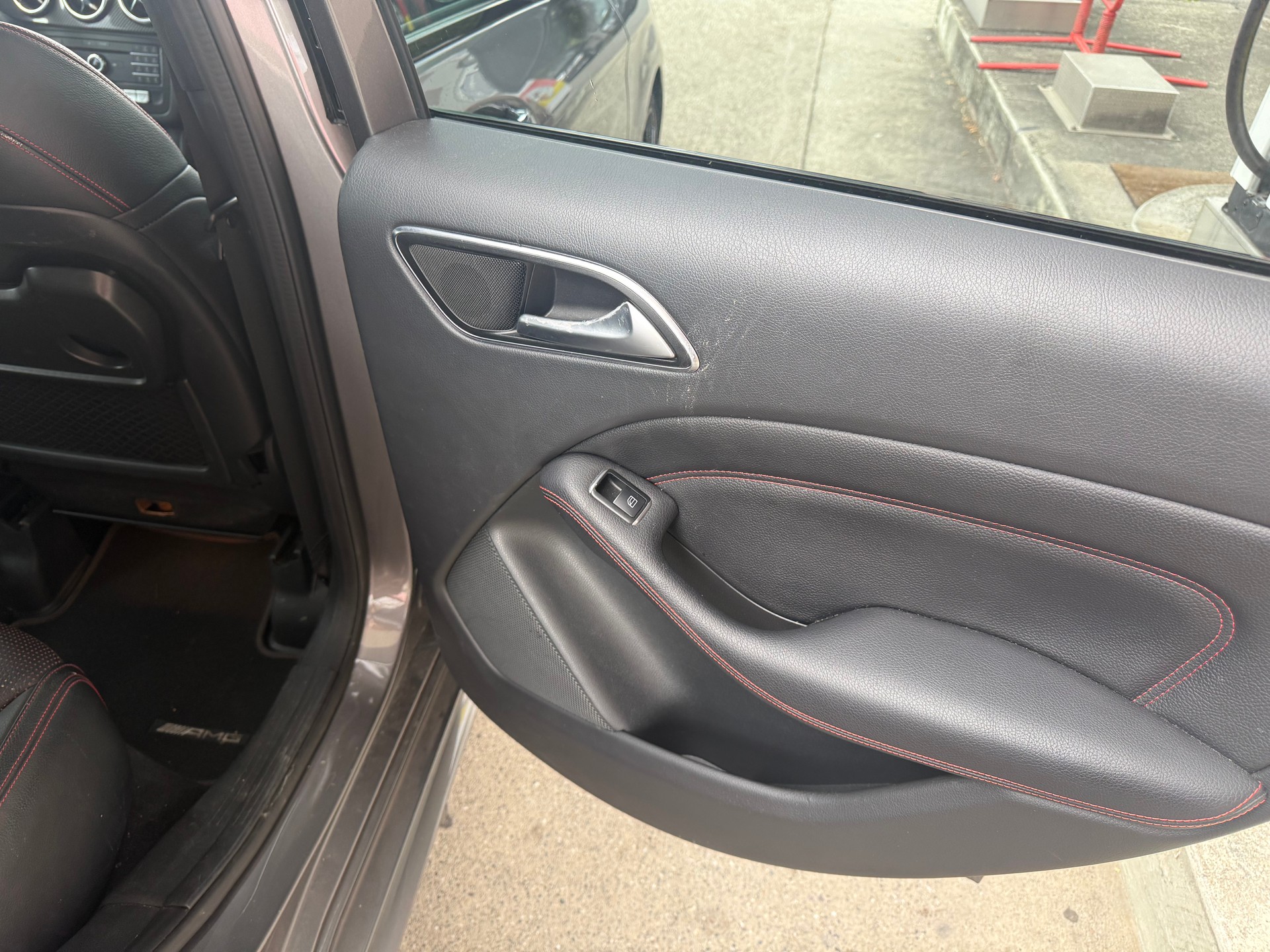 MERCEDES-BENZ B 220 CDI Swiss Star Edition Style 4Matic 7G-DCT-image-7
