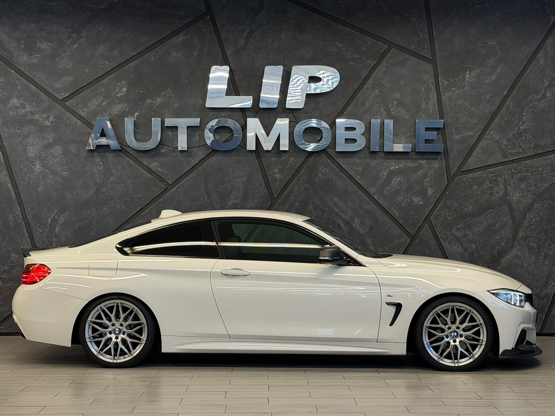 BMW 428i Coupé xDrive Steptronic M-Sportpaket-image-3