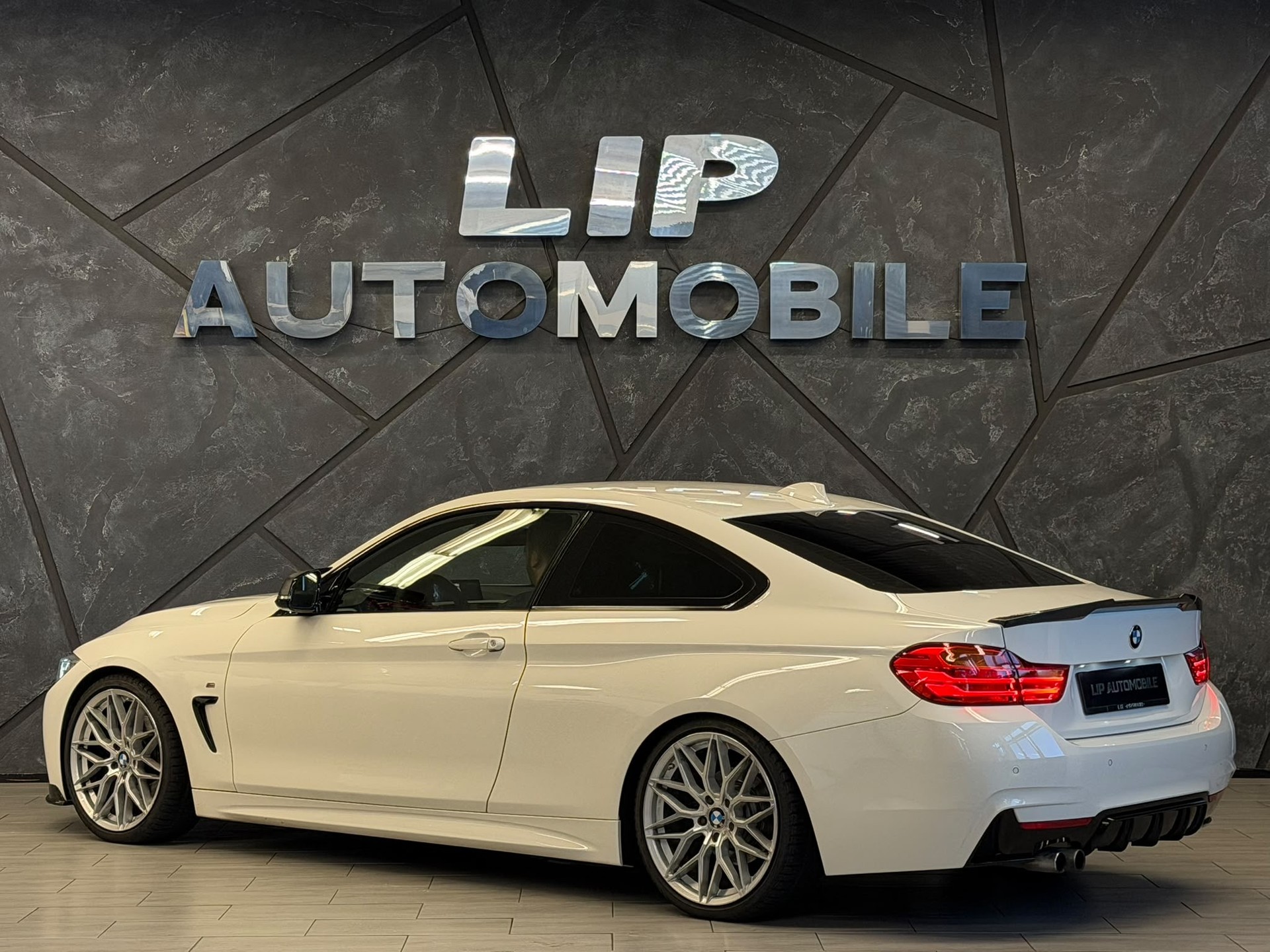 BMW 428i Coupé xDrive Steptronic M-Sportpaket-image-6