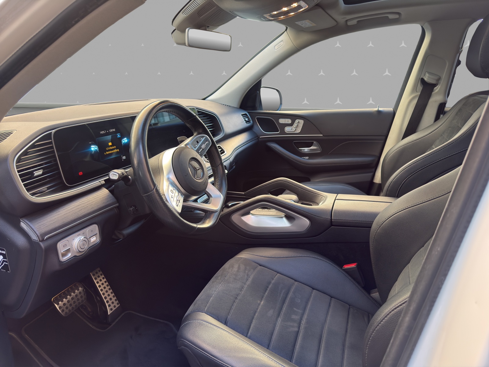 MERCEDES-BENZ GLE 300 d 4M - AMG / DISTRONIC / 360 Grad Kamera / Memory-Paket-image-7