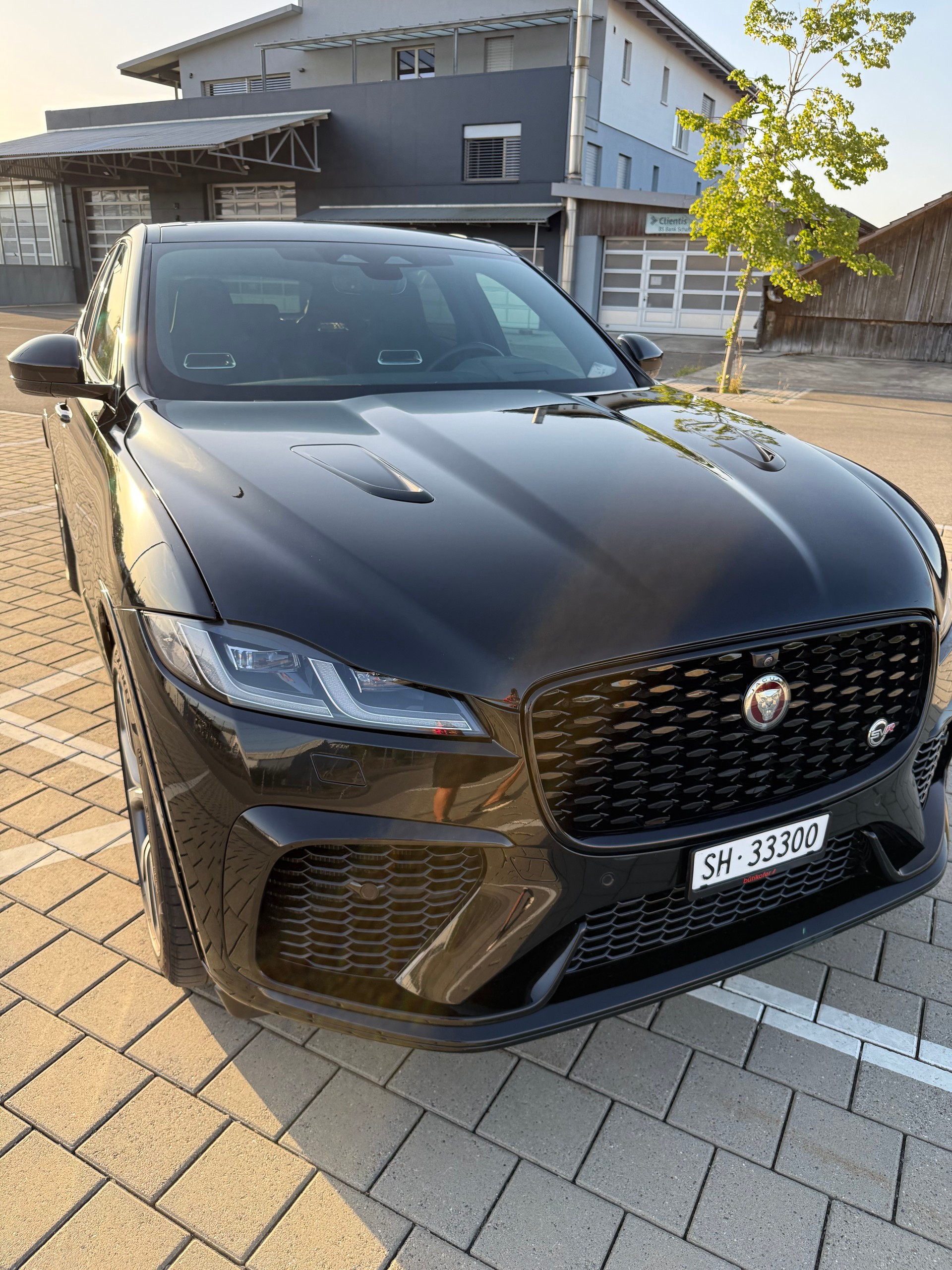 JAGUAR 5.0 V8 SVR AWD-image-10