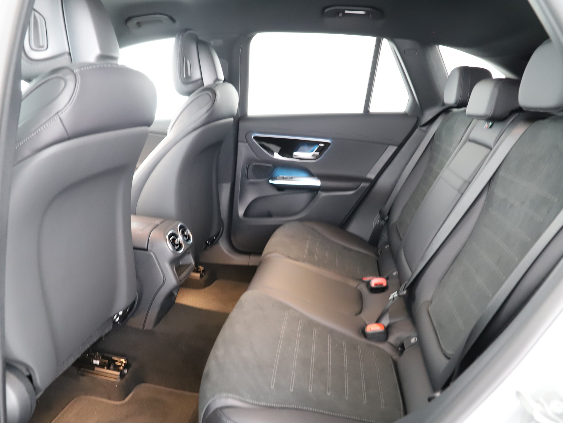 MERCEDES-BENZ GLC 220 d 4M 9G-Tronic-image-9